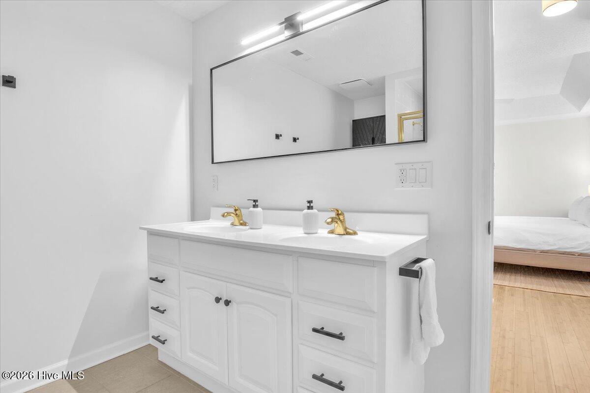 221 Ne 60th Street Property Photo 27