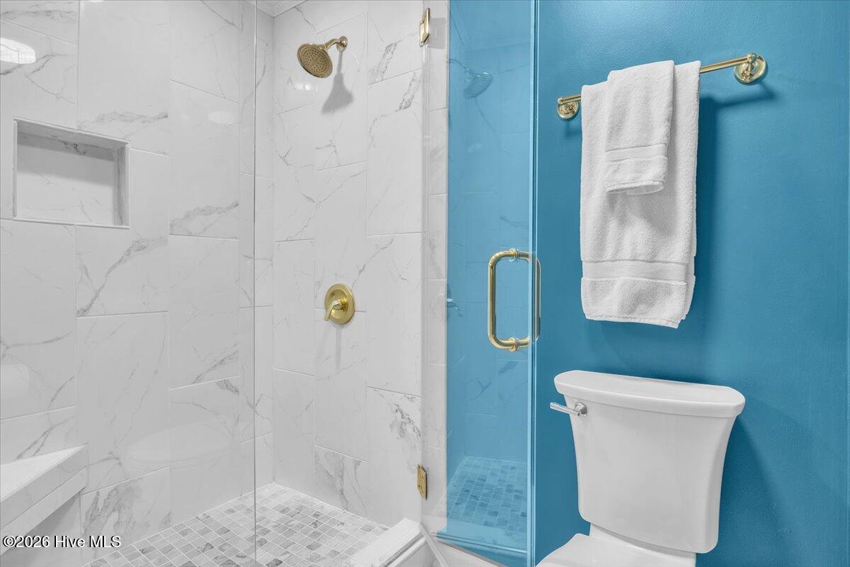 221 Ne 60th Street Property Photo 38