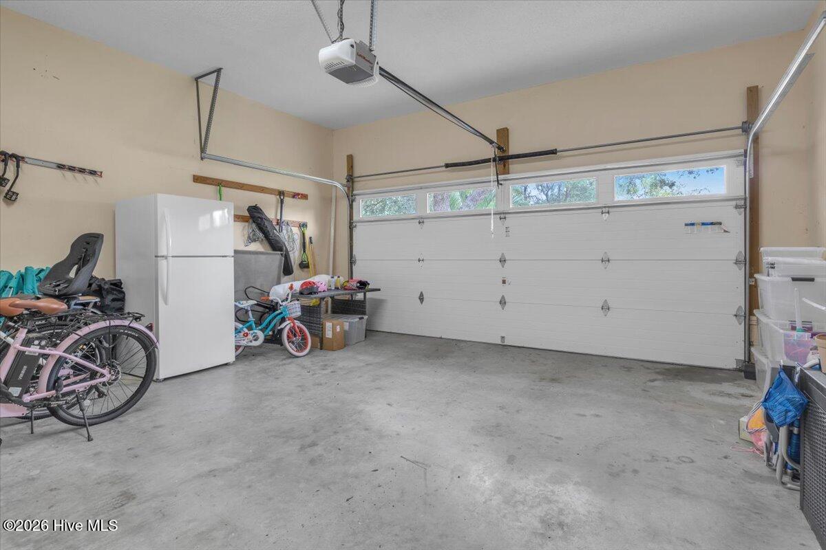 221 Ne 60th Street Property Photo 41
