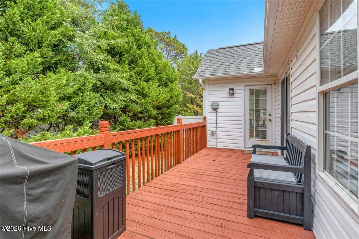 221 Ne 60th Street Property Photo 45