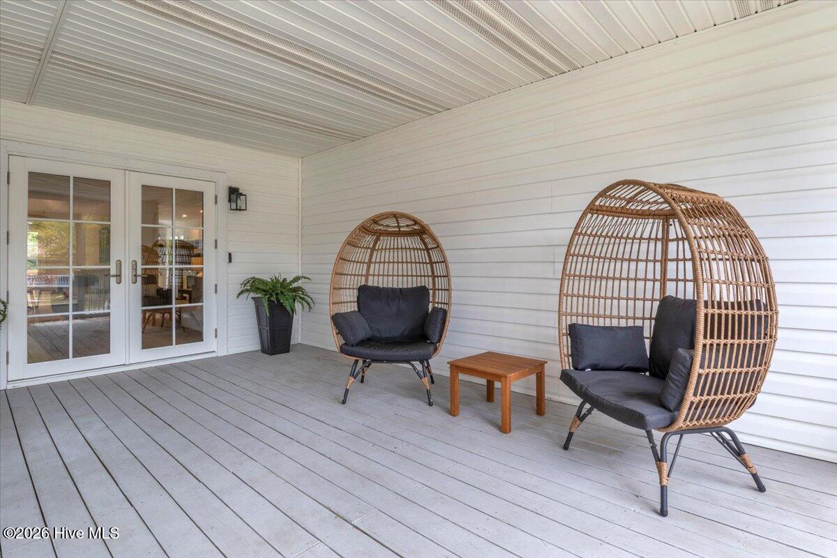 221 Ne 60th Street Property Photo 53