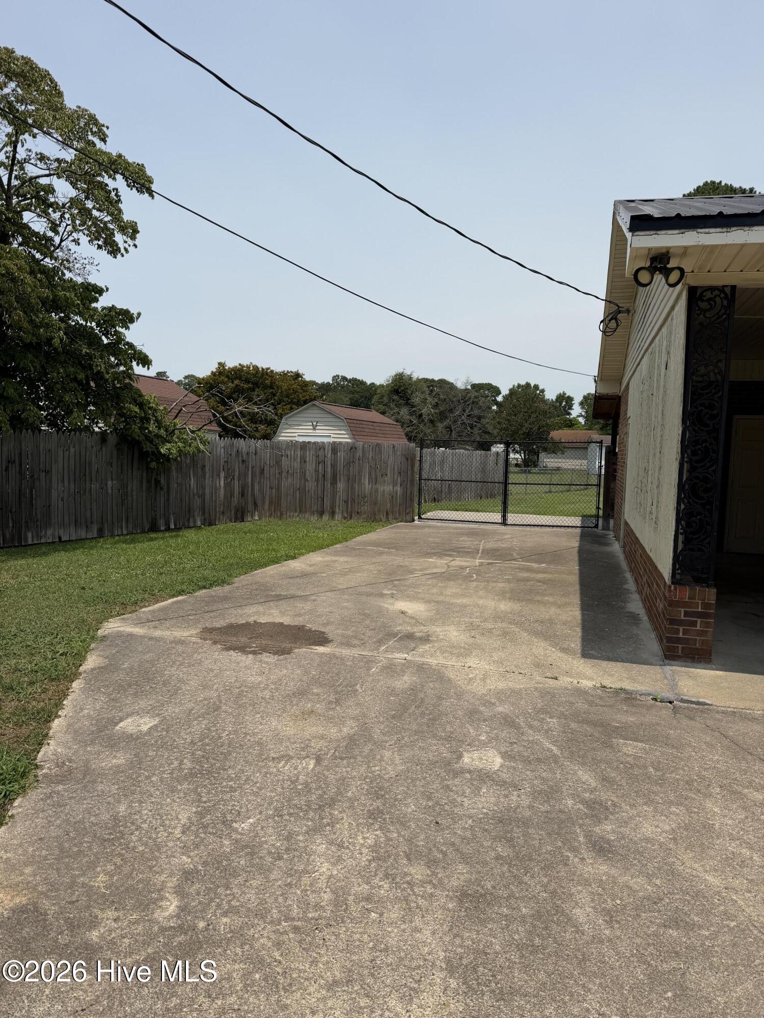 103 Bridle Path Road Property Photo 2