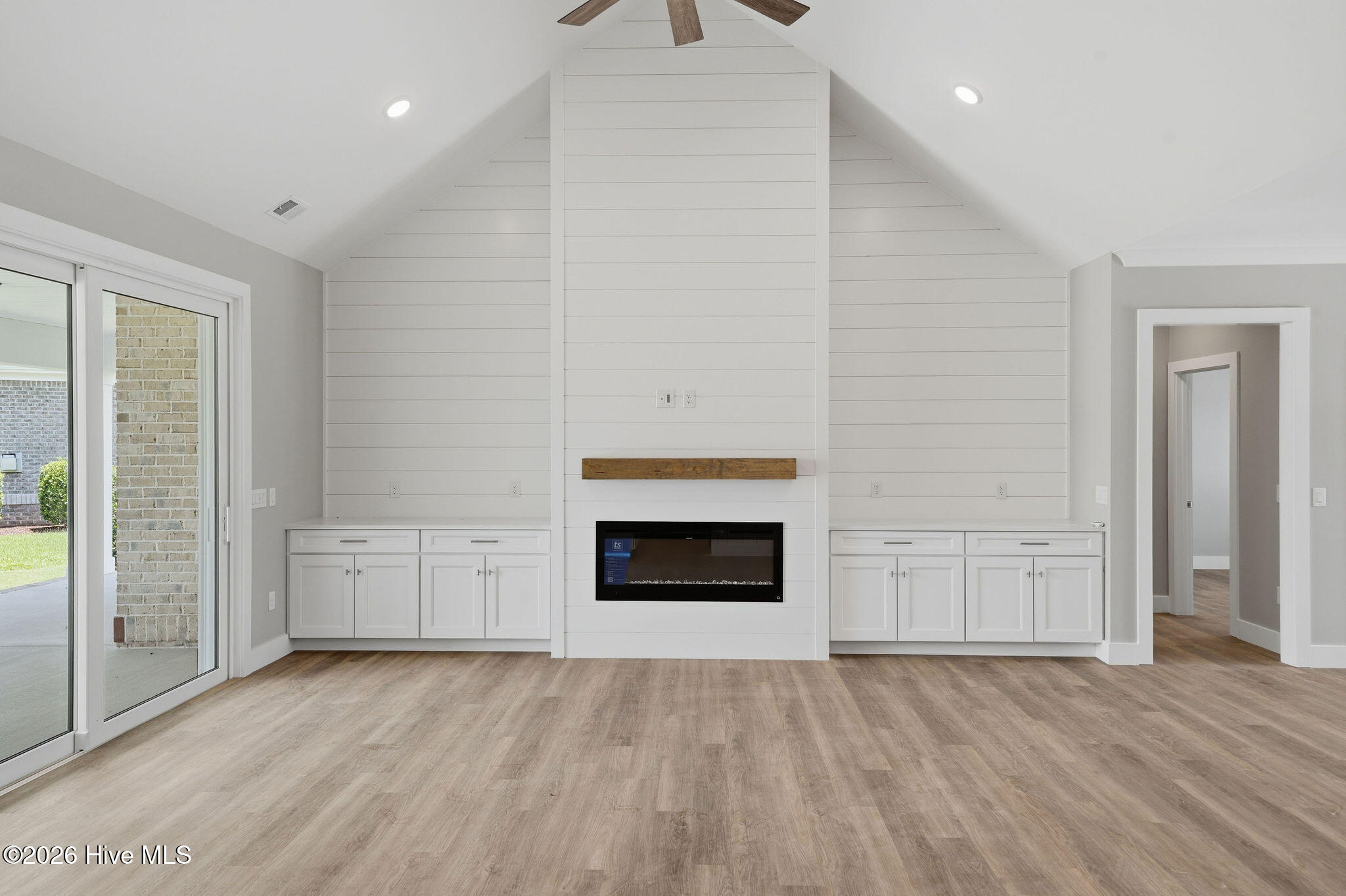 1162 Sabel Loop Se Property Photo 14