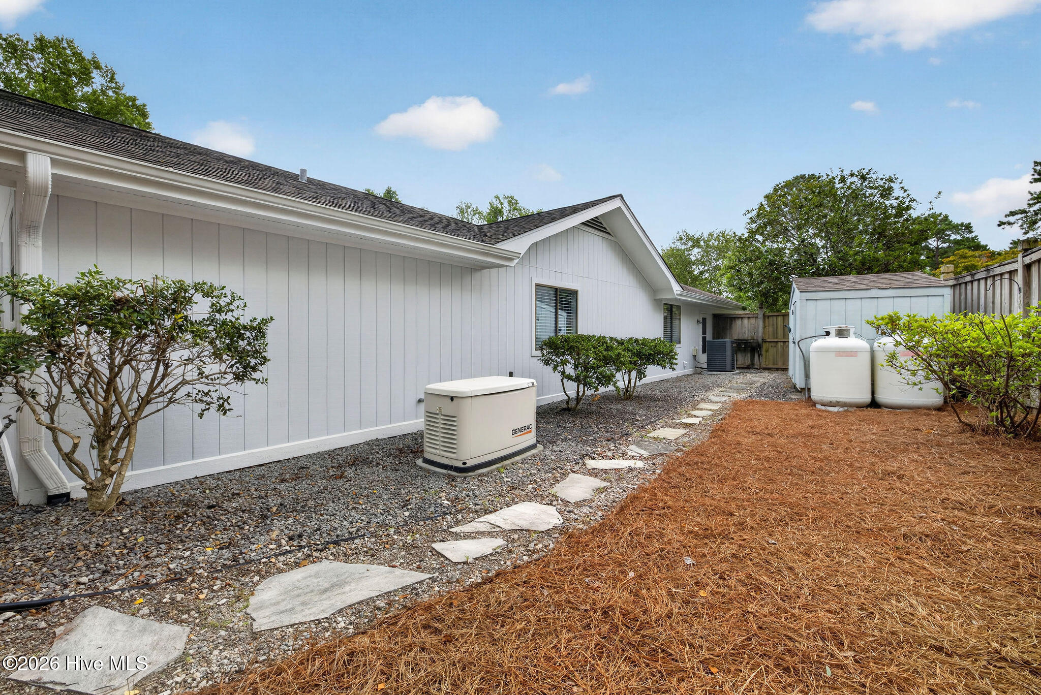 400 Spike Rush Court Property Photo 13