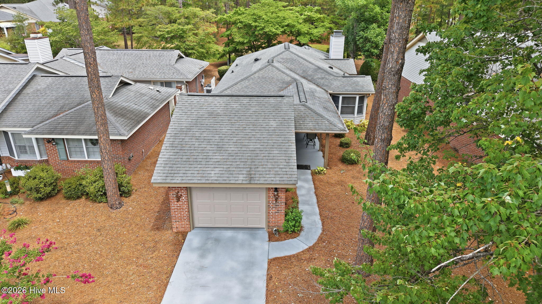310 Pinehurst Trace Drive Property Photo 4