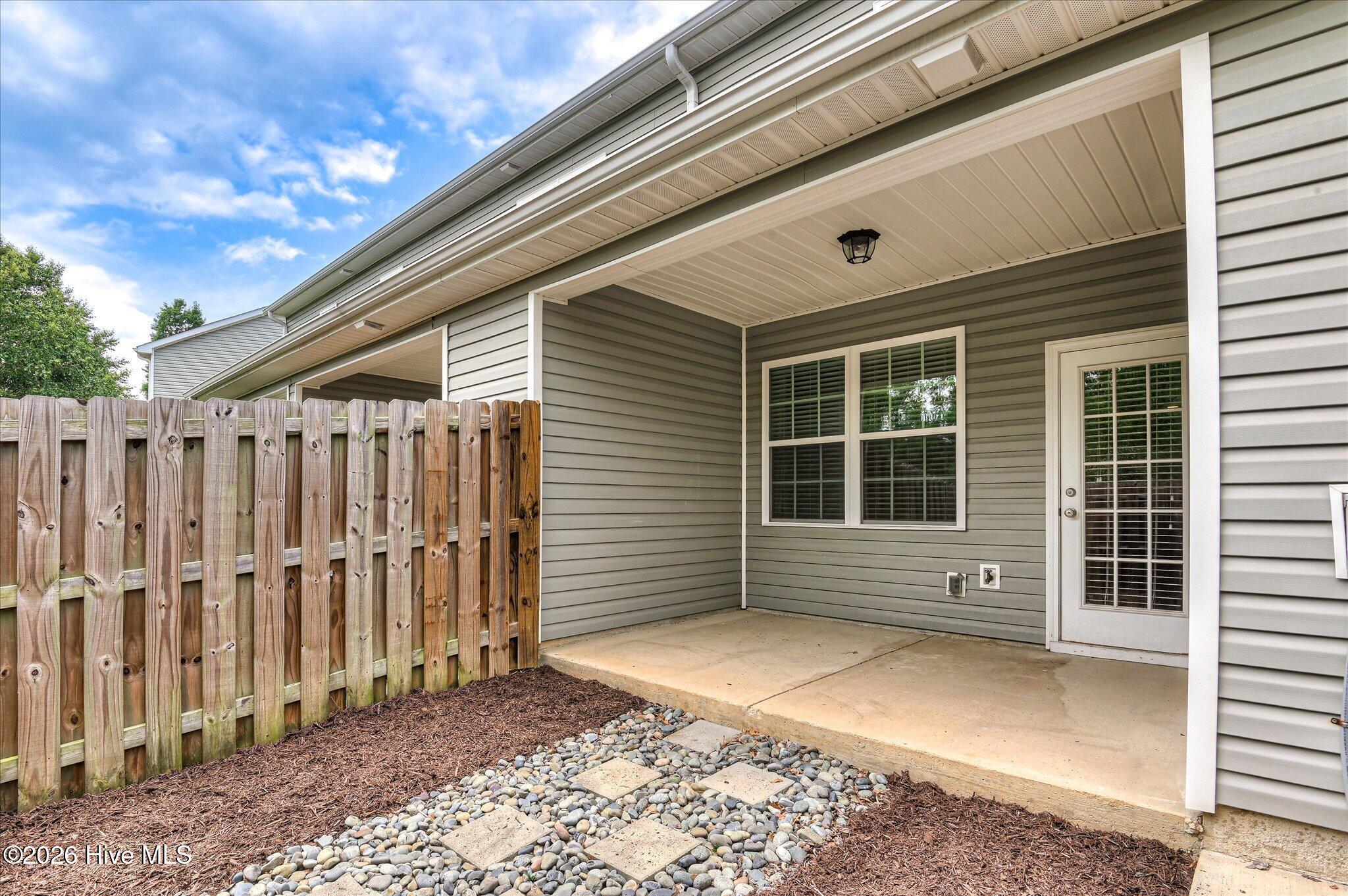 697 Aberdeen Circle Property Photo 34