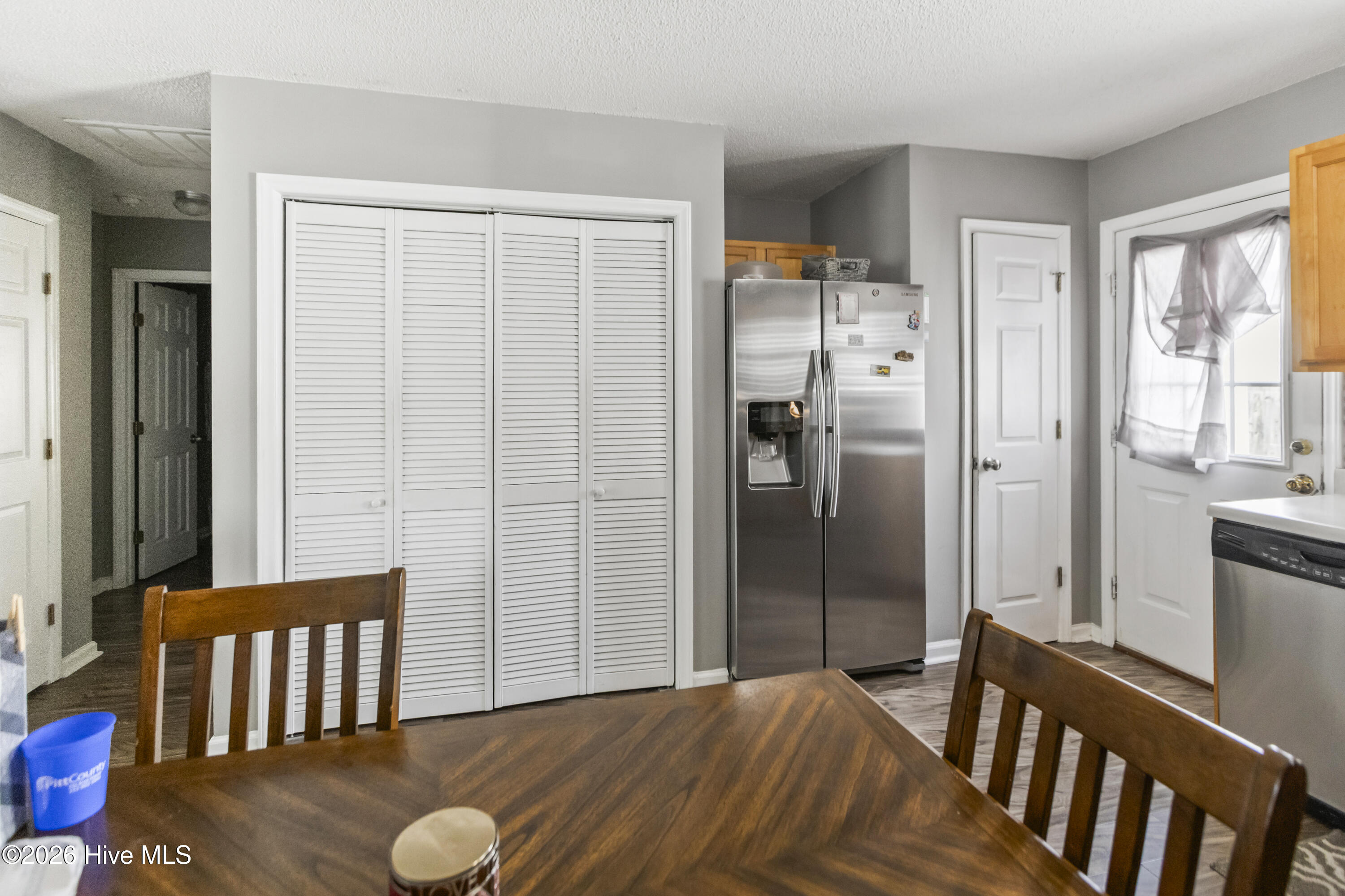 1121 Masters Lane A And B Property Photo 3