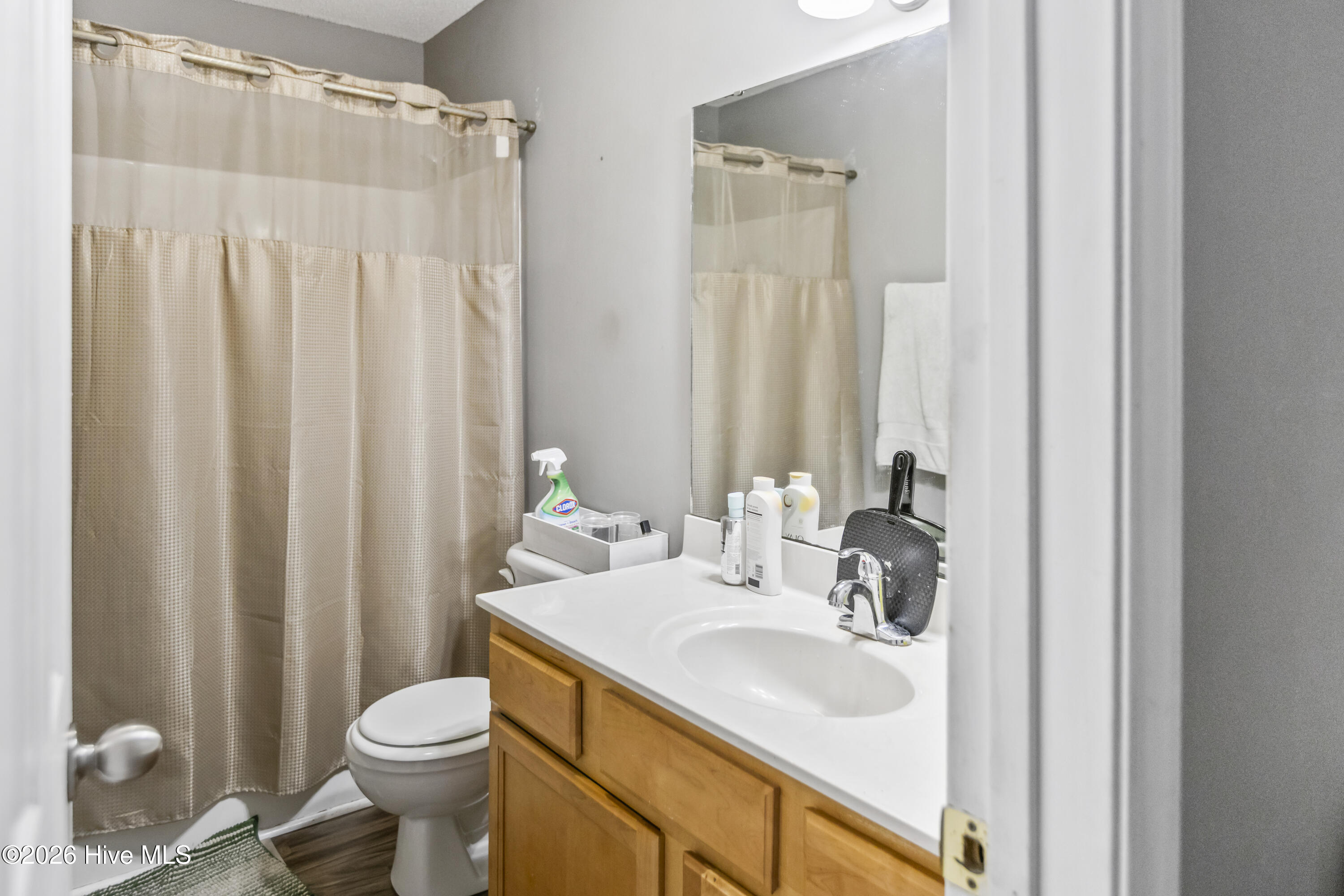 1121 Masters Lane A And B Property Photo 10