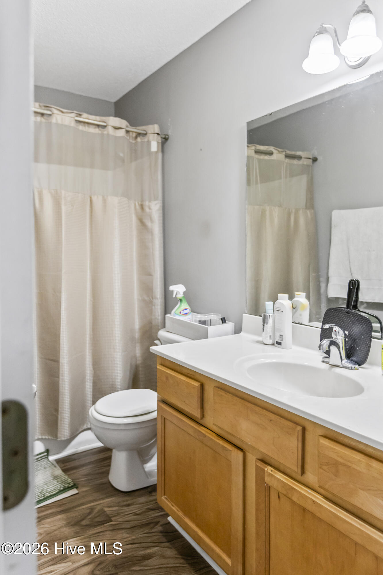 1121 Masters Lane A And B Property Photo 11