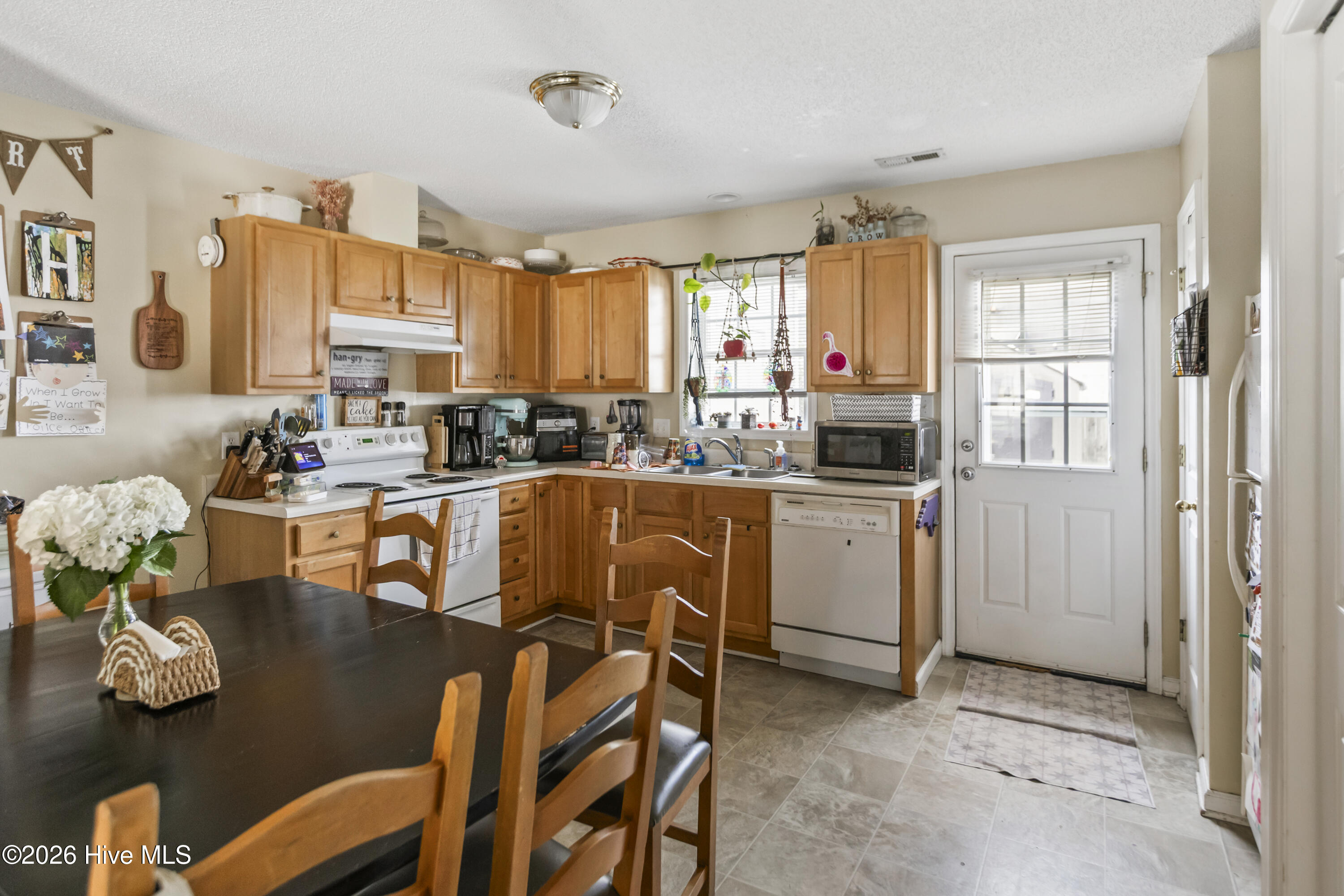1121 Masters Lane A And B Property Photo 17