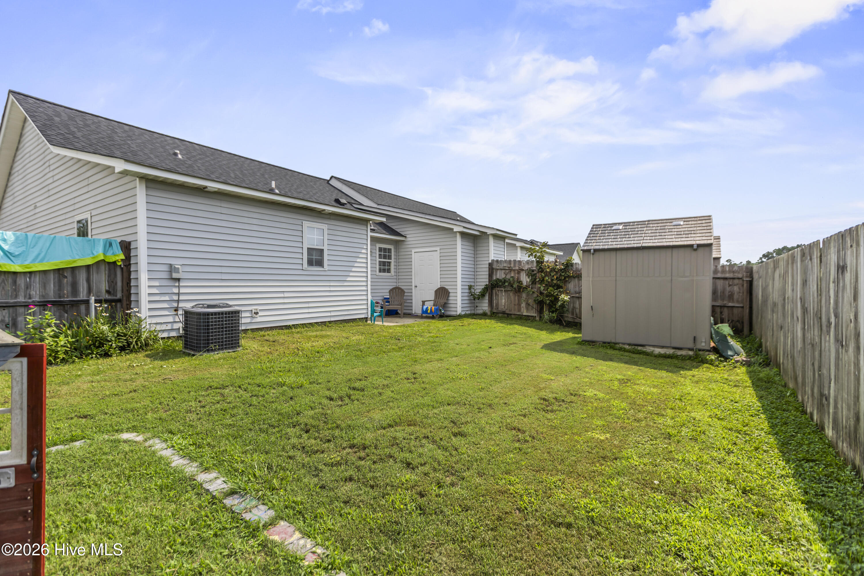 1121 Masters Lane A And B Property Photo 23