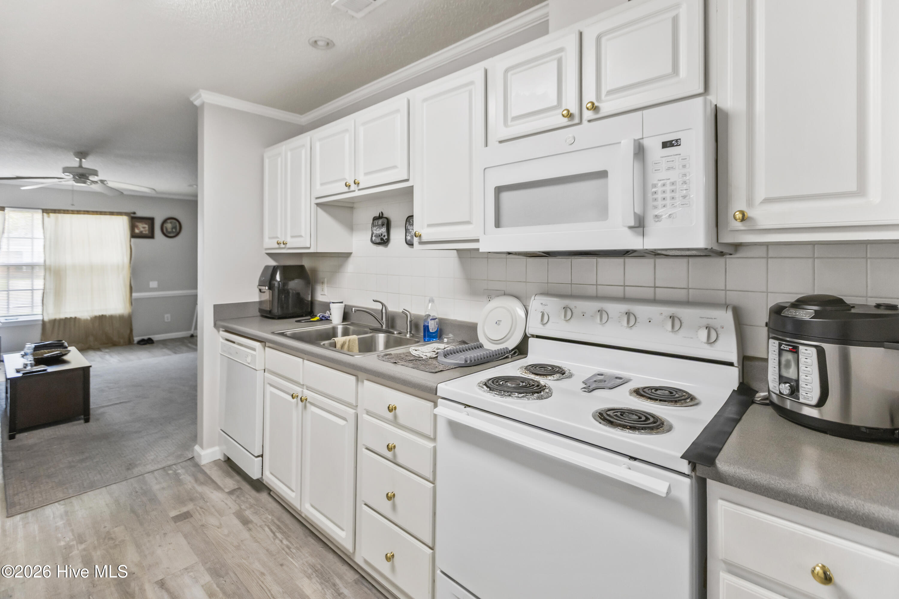 1117 Masters Lane A And B Property Photo 3