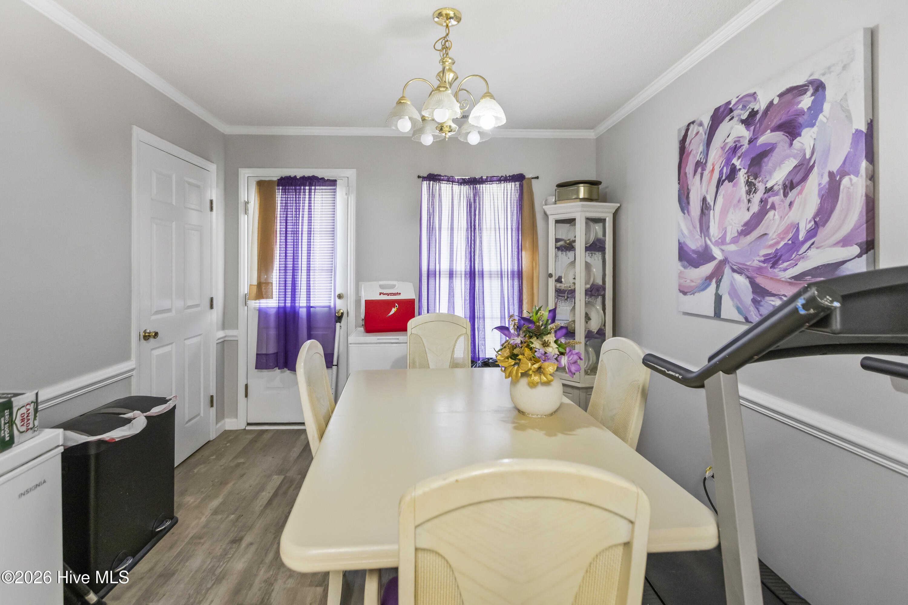 1117 Masters Lane A And B Property Photo 4