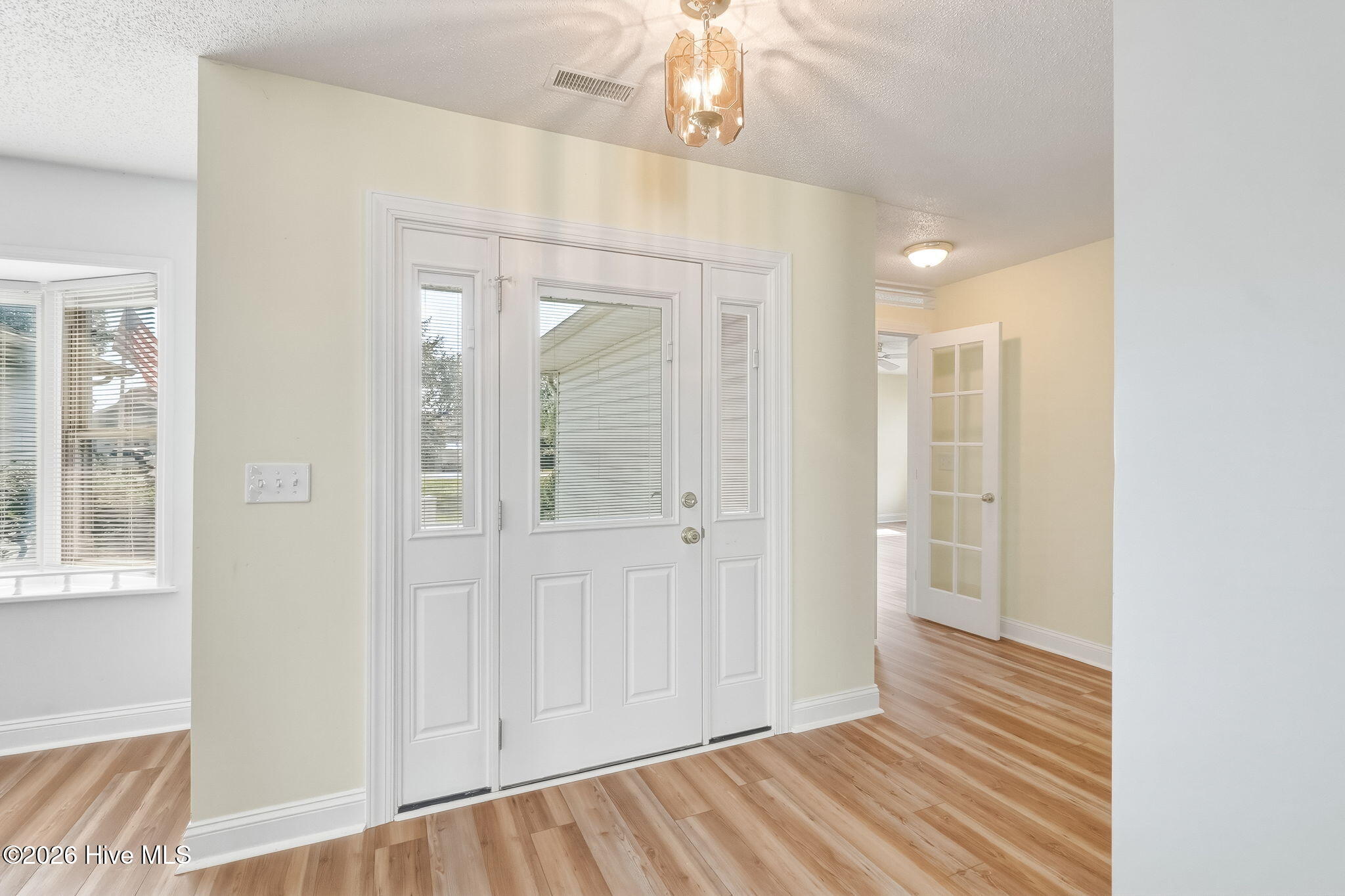 1011 Pelican Drive Property Photo 5