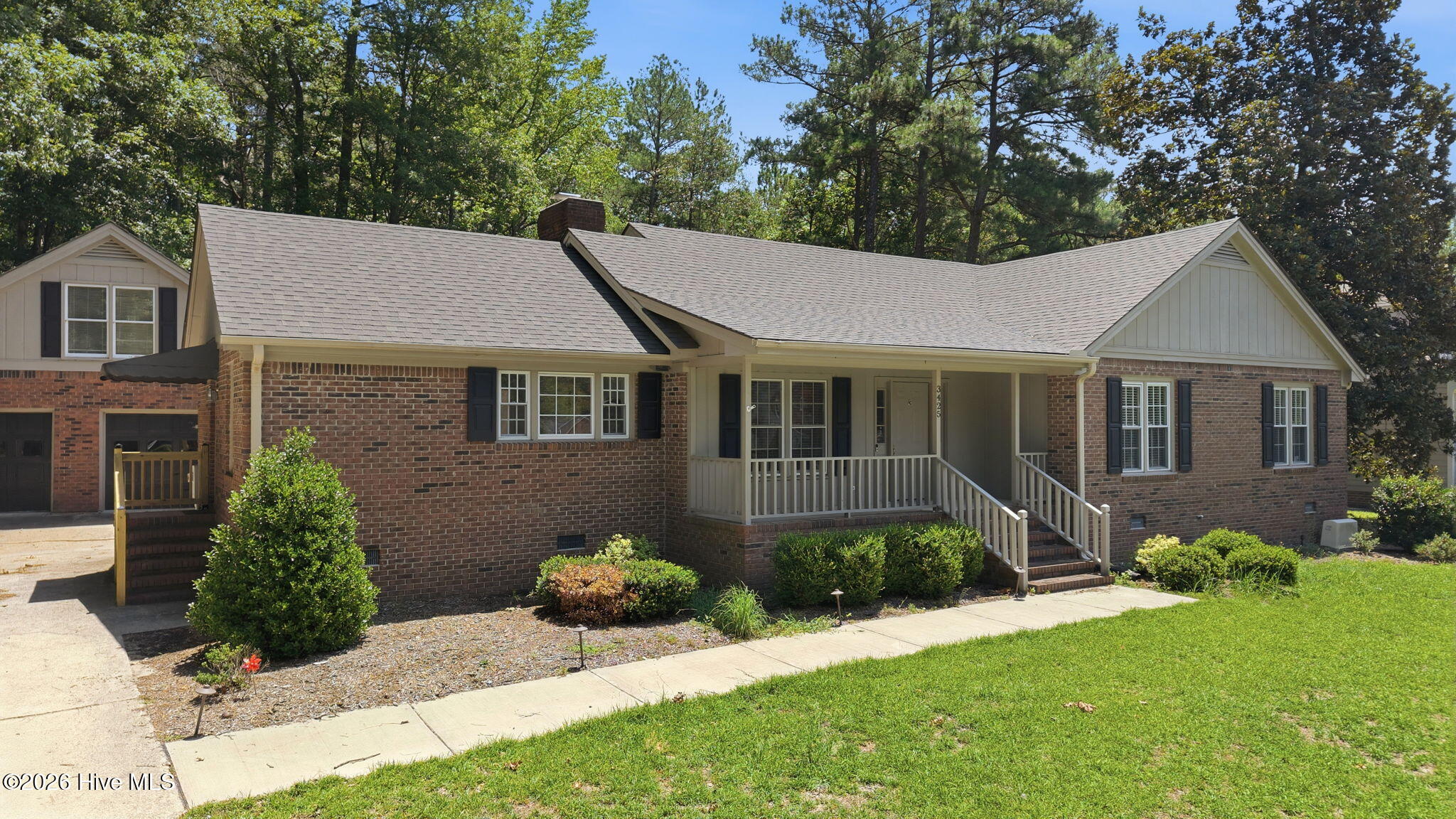3425 Weatherstone Drive Property Photo 4