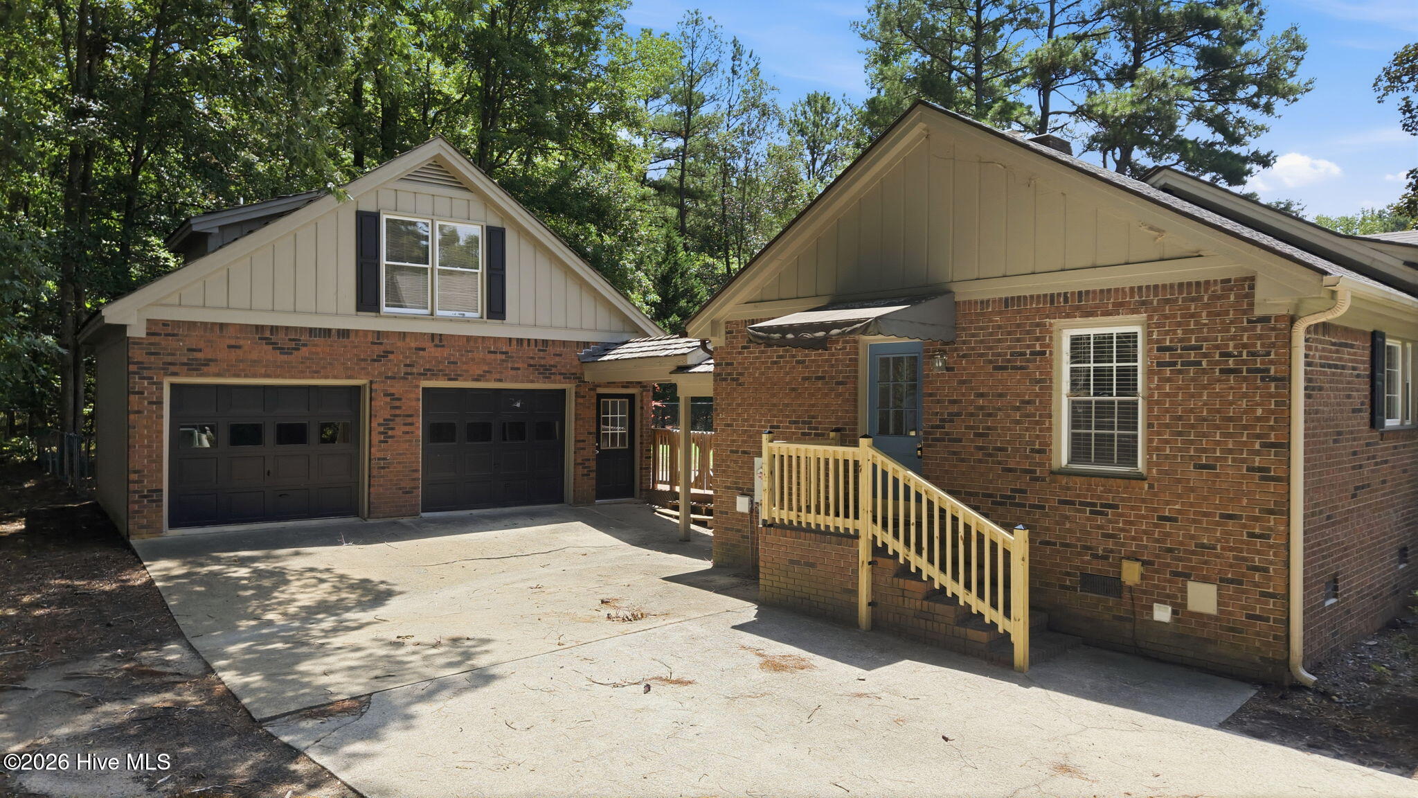3425 Weatherstone Drive Property Photo 6