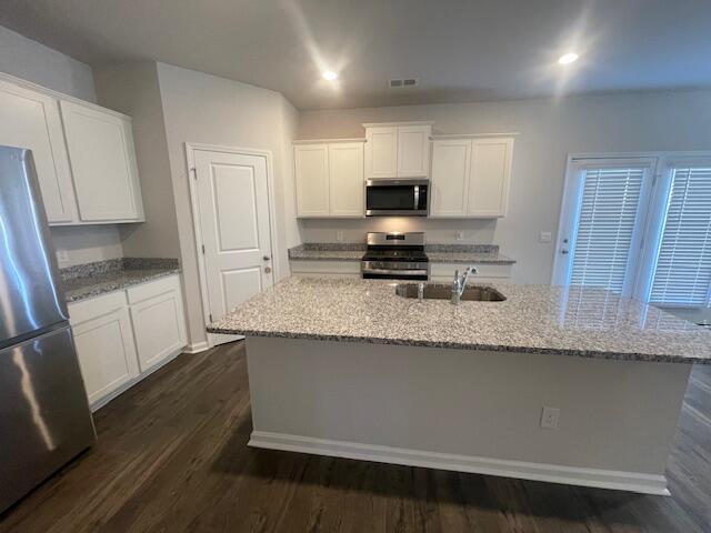 2126 Saltwater Bend Property Photo 4