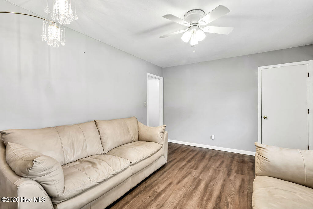 1677 Us Highway 117 Property Photo 6