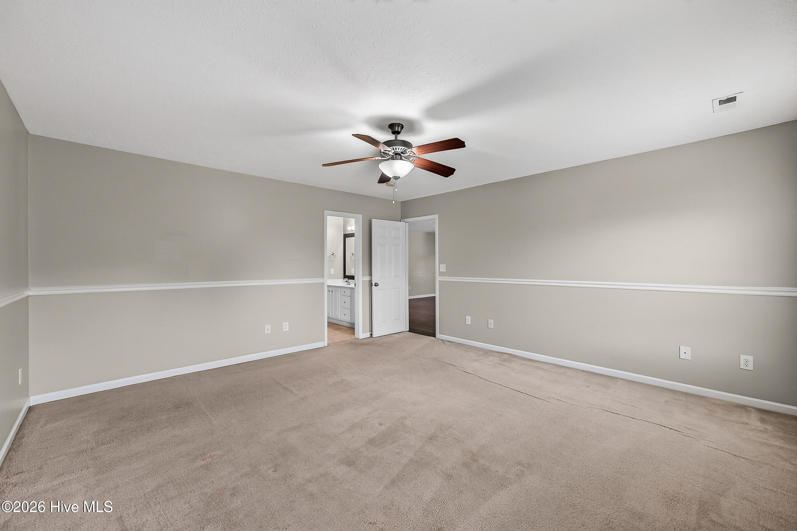 104 Ashcroft Drive Property Photo 18