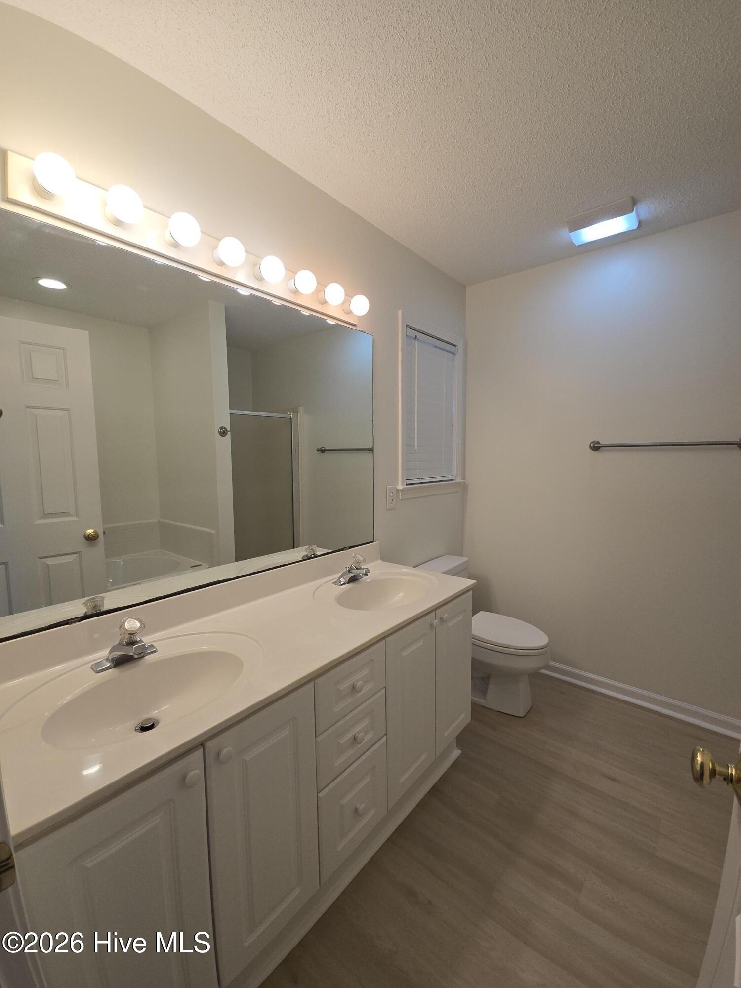 5005 Woods Edge Road Property Photo 10