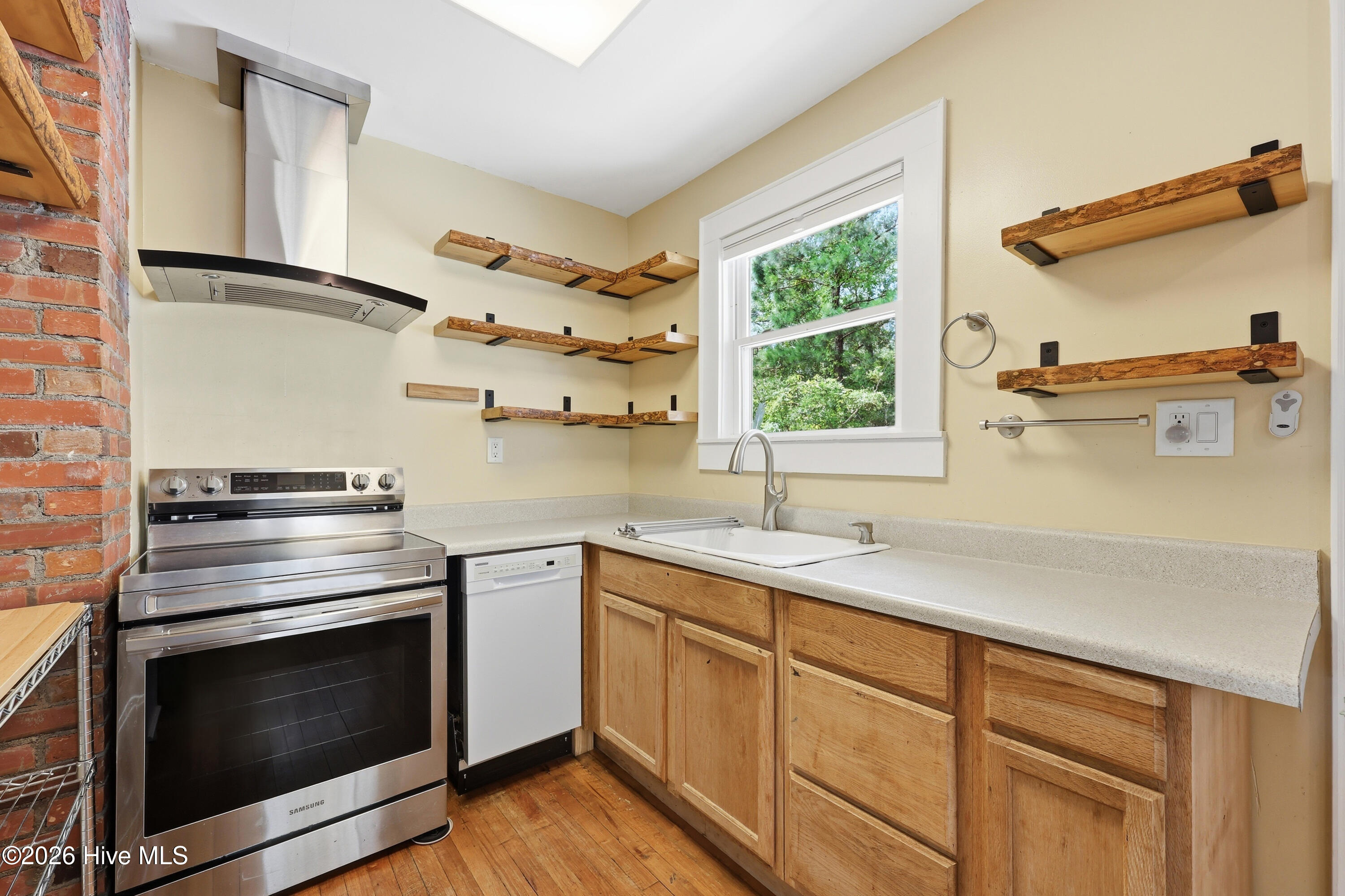 109 Noyes Avenue Property Photo 14