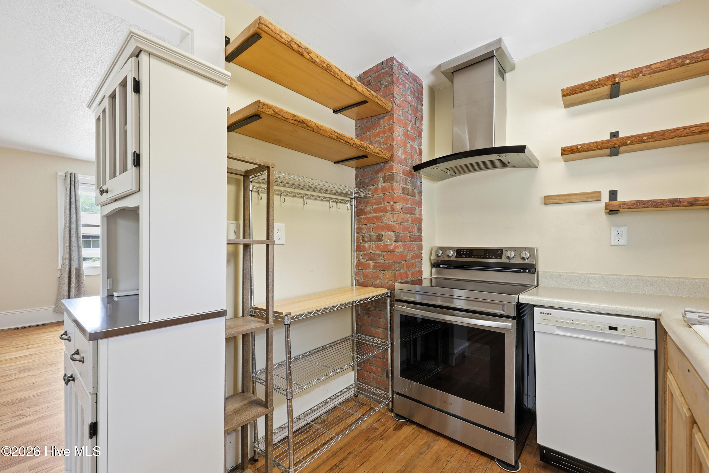 109 Noyes Avenue Property Photo 16