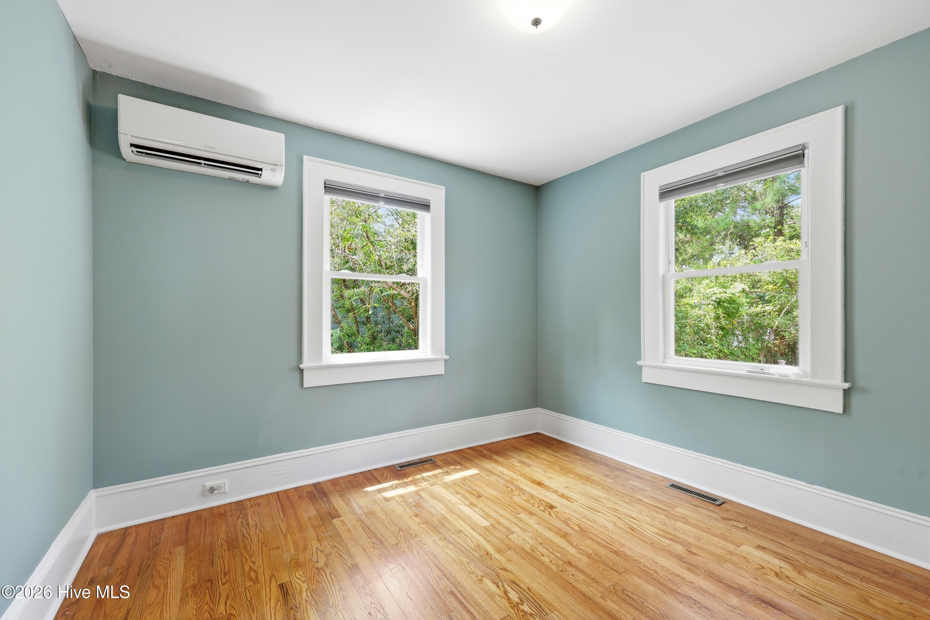 109 Noyes Avenue Property Photo 32