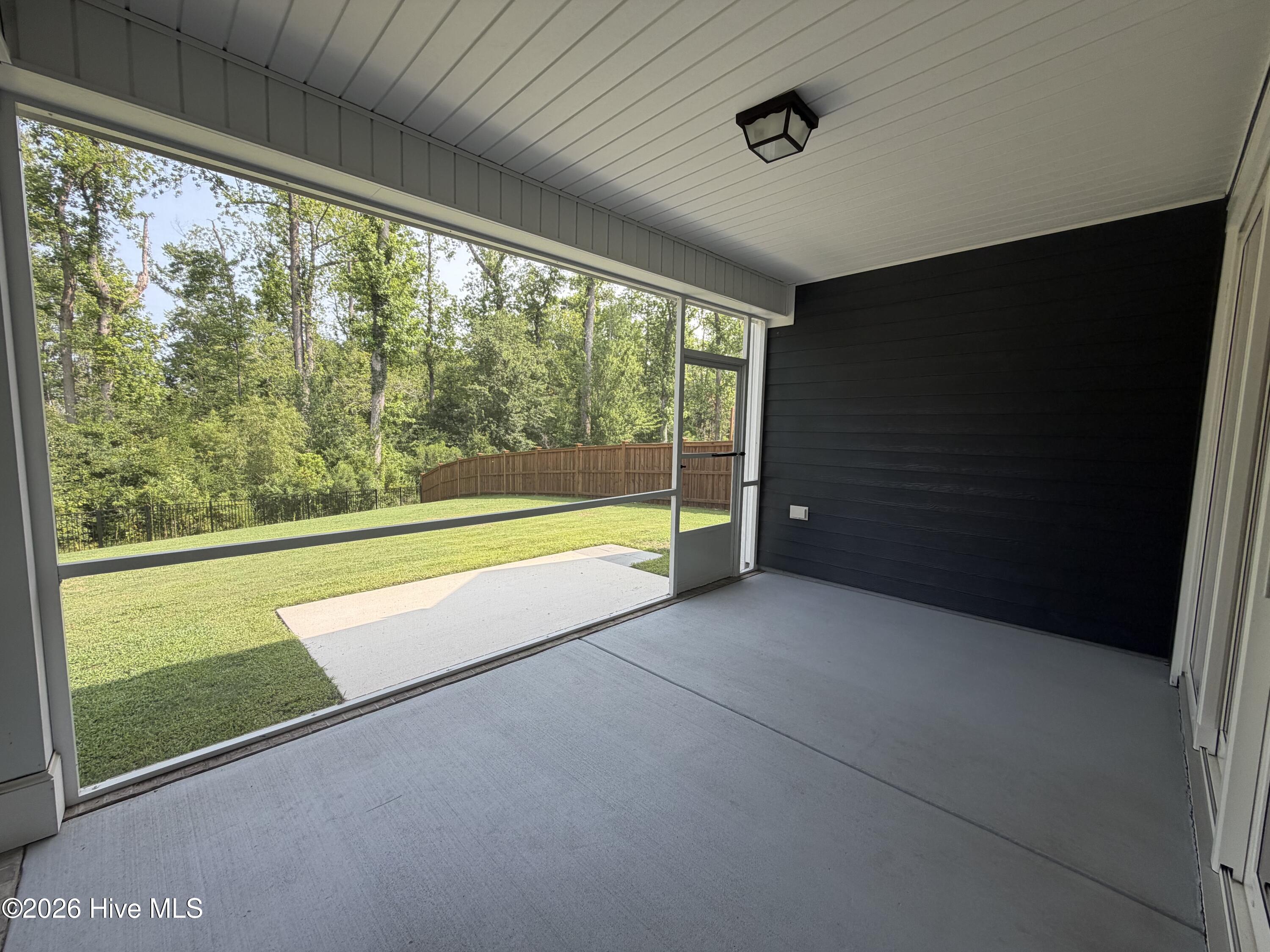 2528 Lakeside Circle Property Photo 41