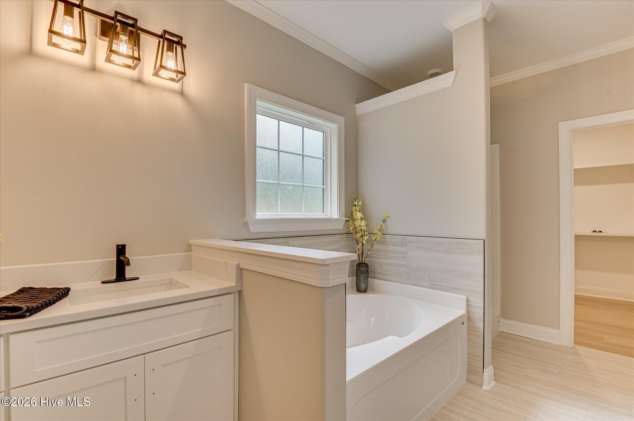 650b Hampton Circle Property Photo 28