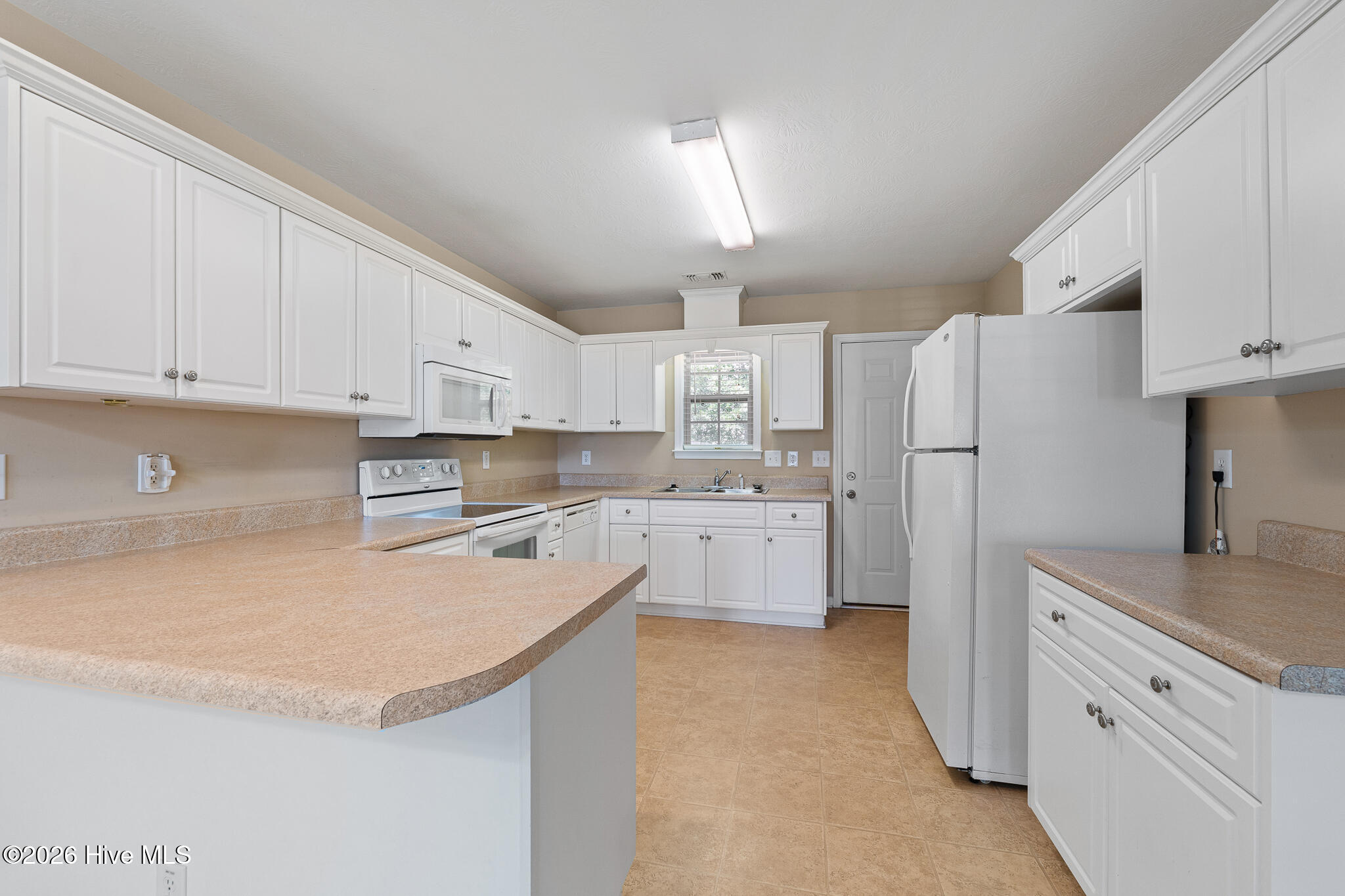 6107 Village West Lane Property Photo 7