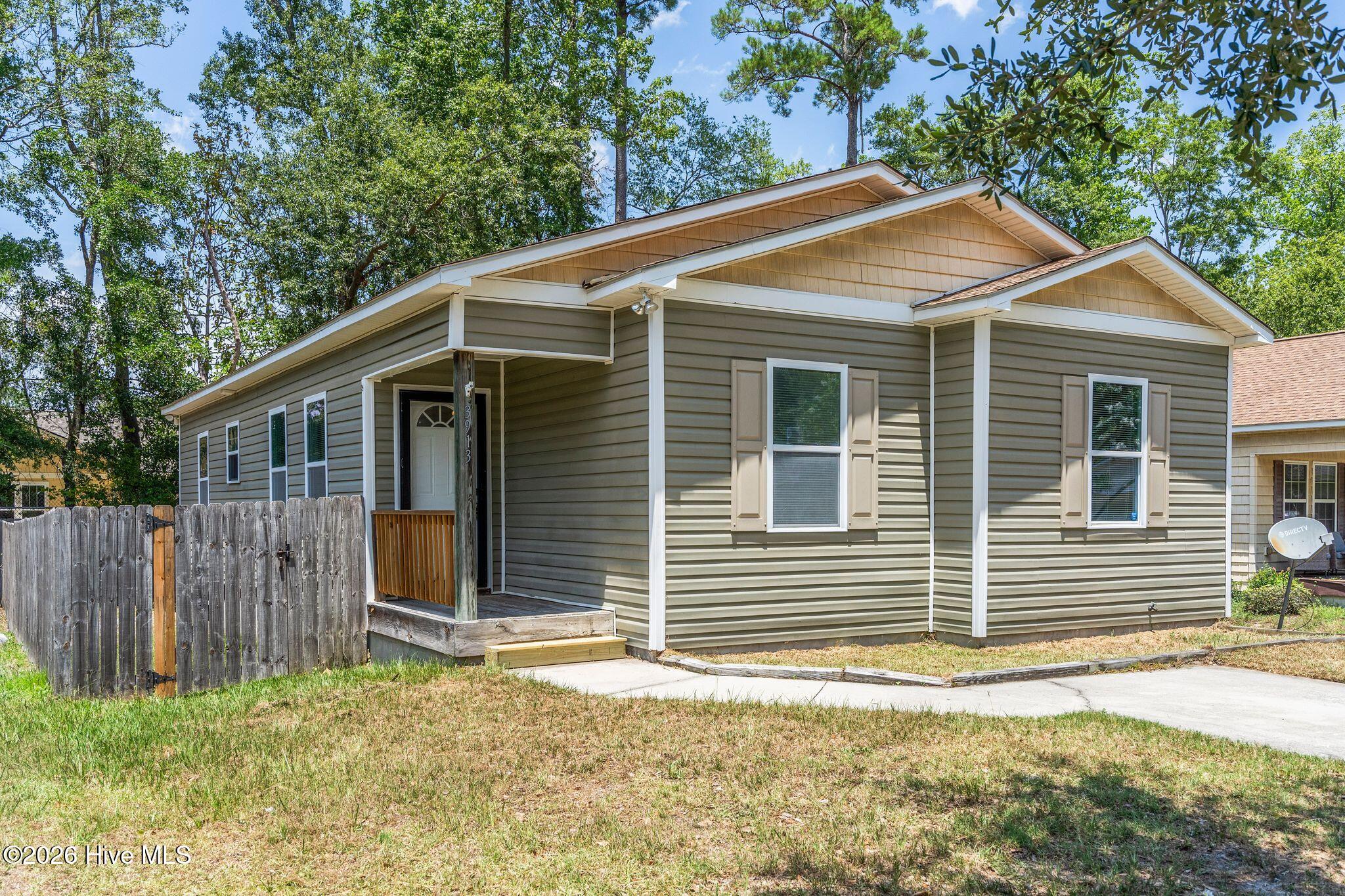 3913 Prices Lane Property Photo 1