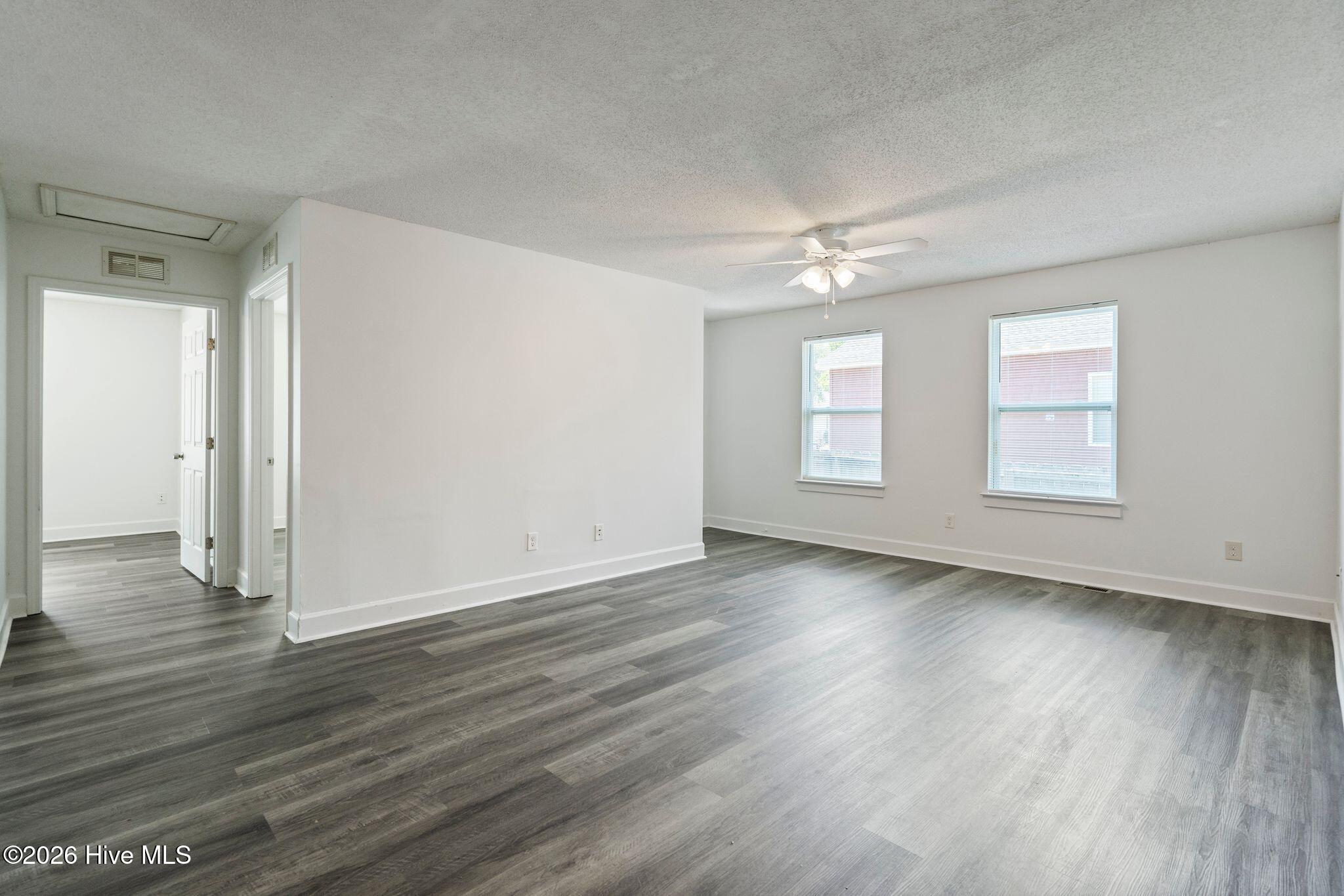 3913 Prices Lane Property Photo 11