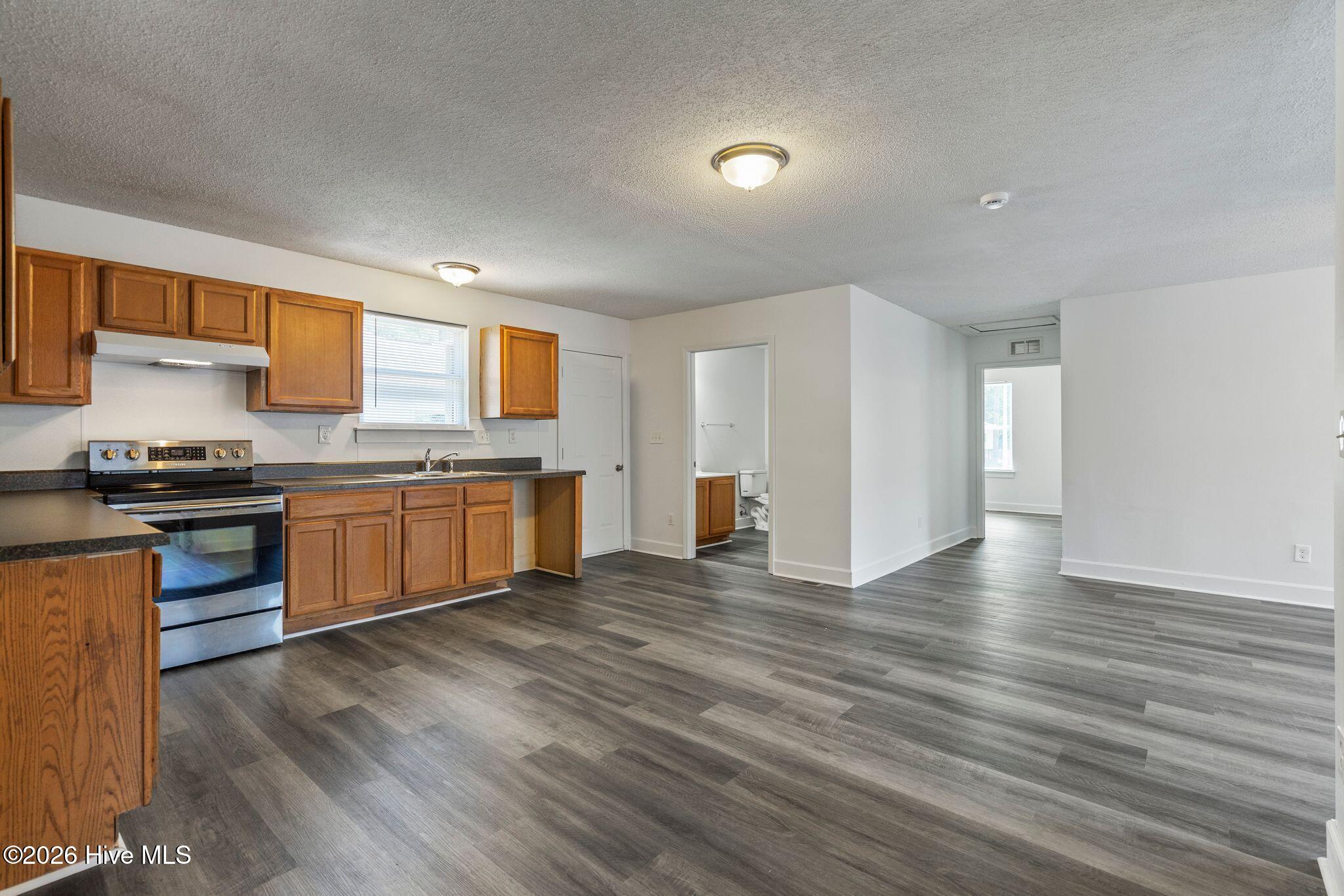 3913 Prices Lane Property Photo 13