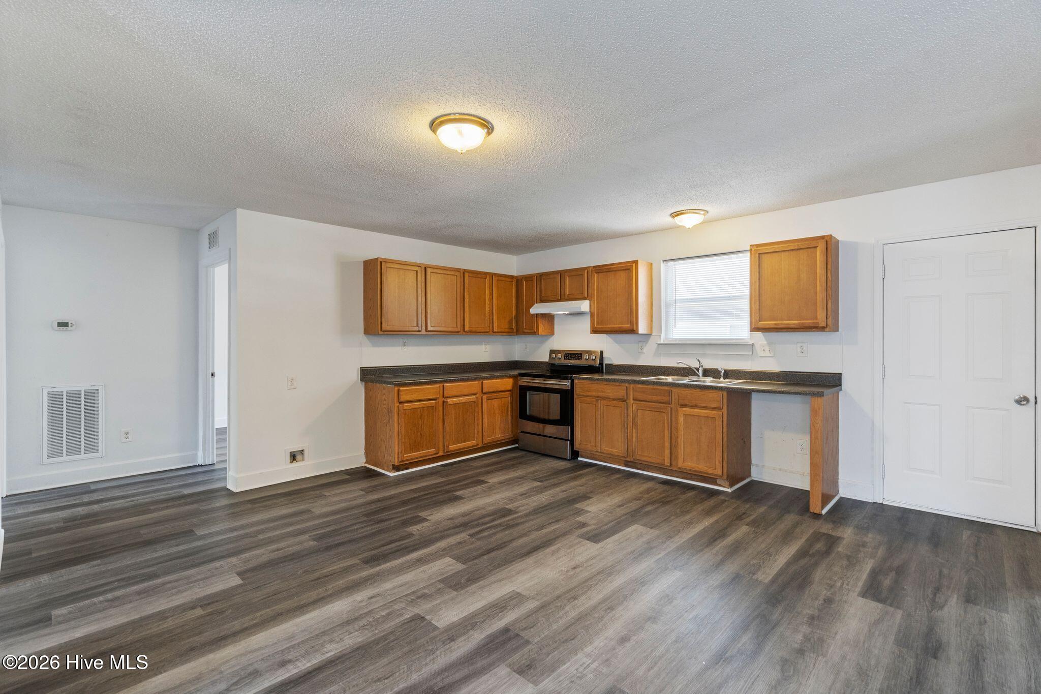 3913 Prices Lane Property Photo 14