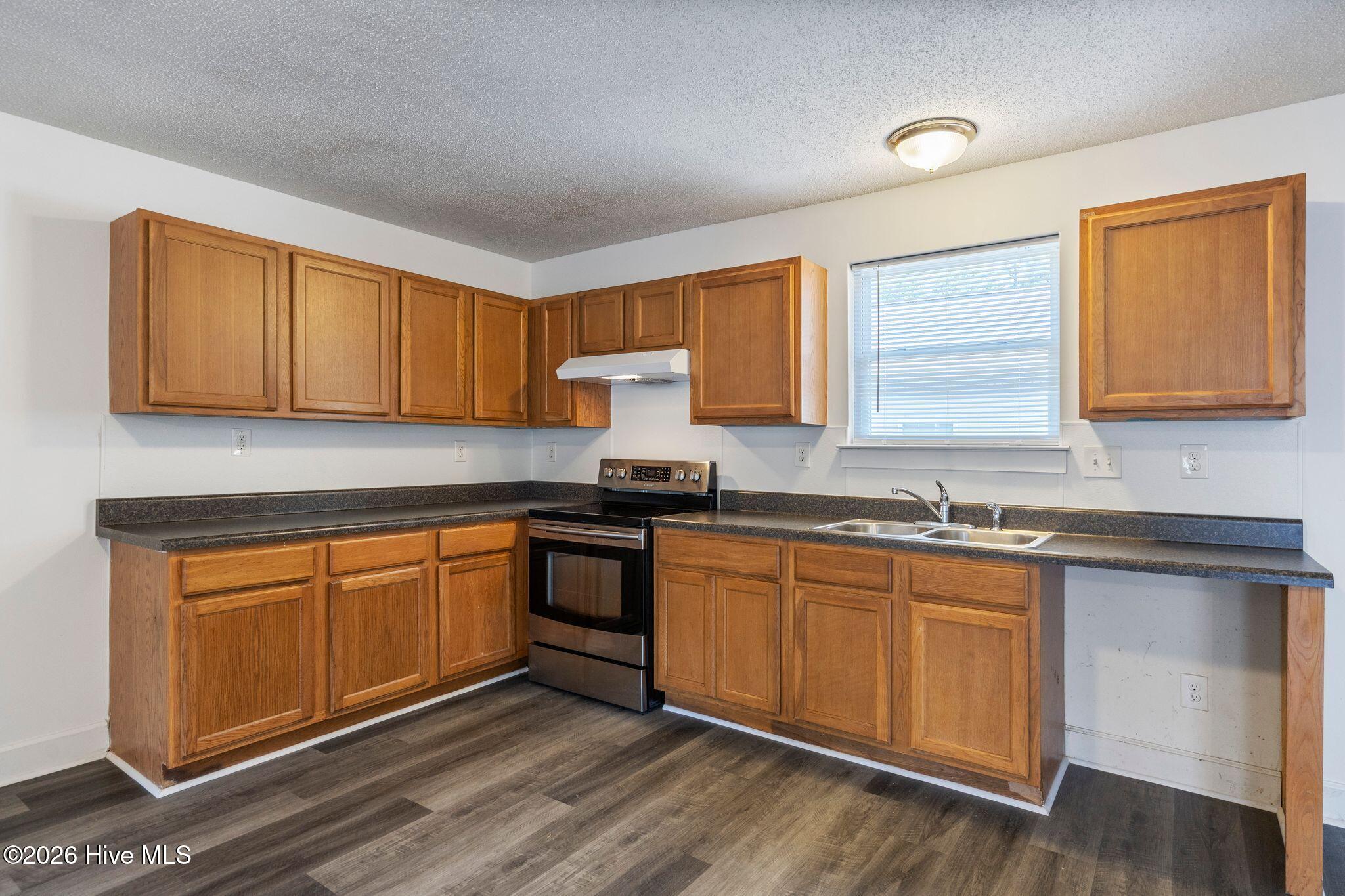 3913 Prices Lane Property Photo 15