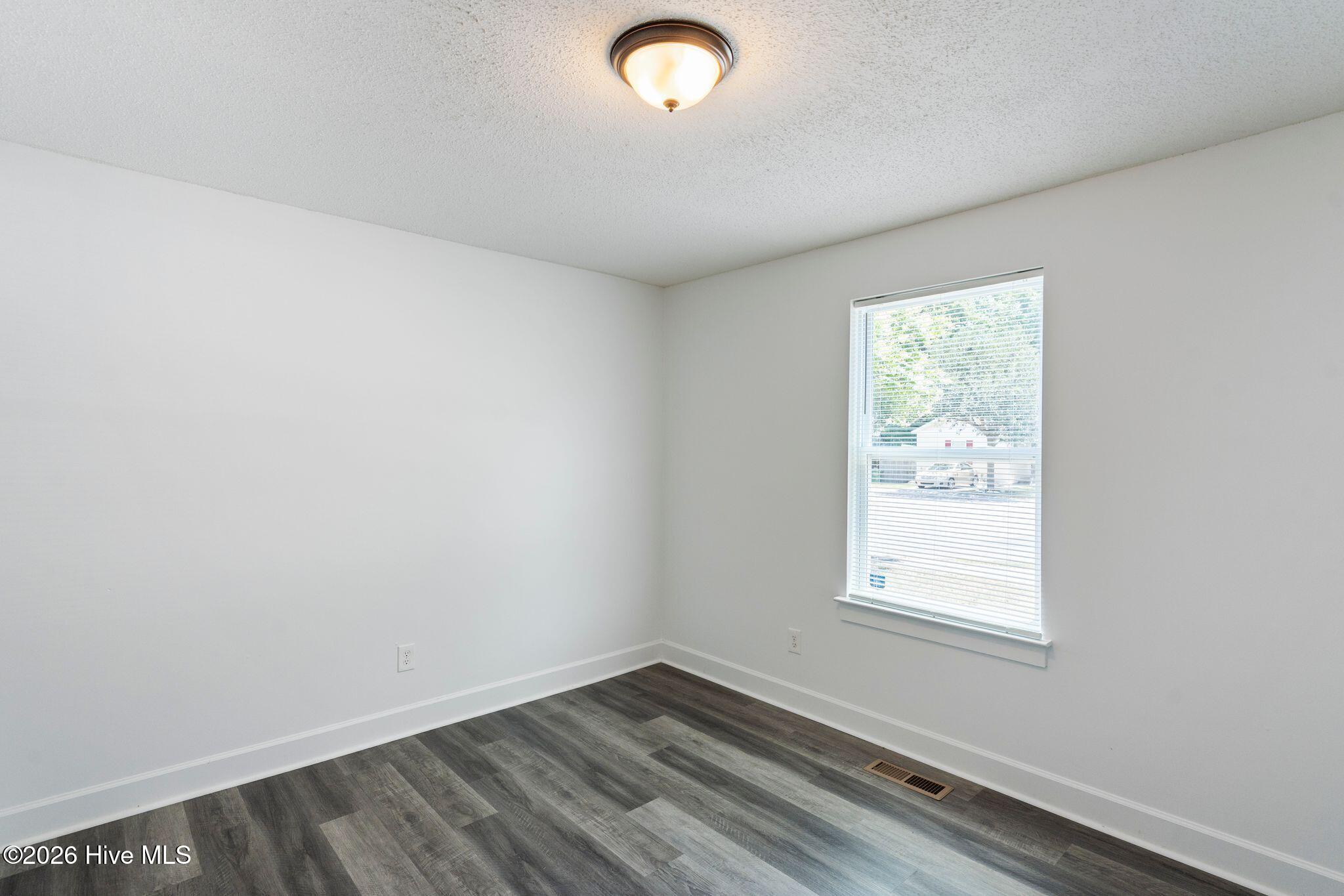 3913 Prices Lane Property Photo 33