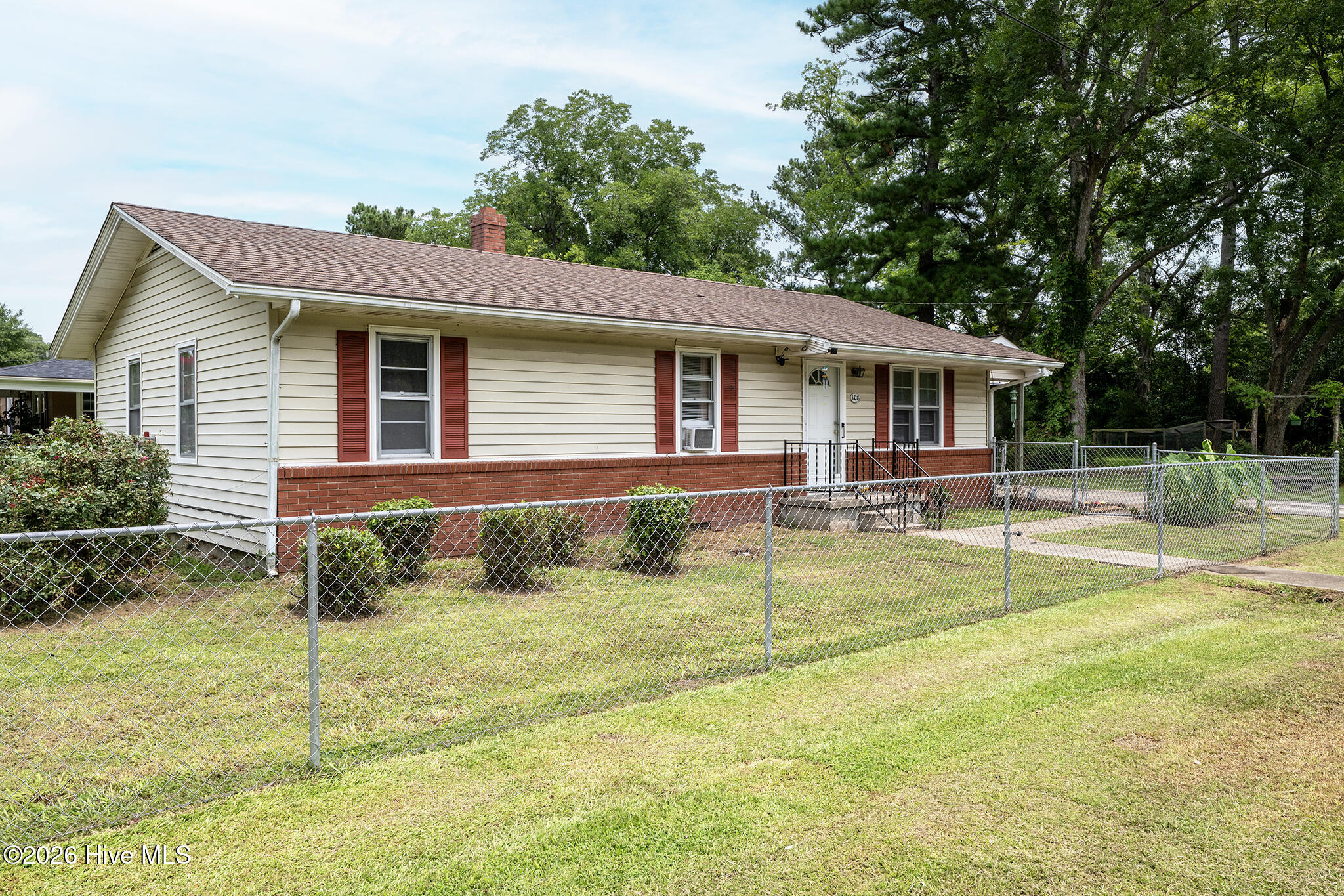 108 South Street Property Photo 25