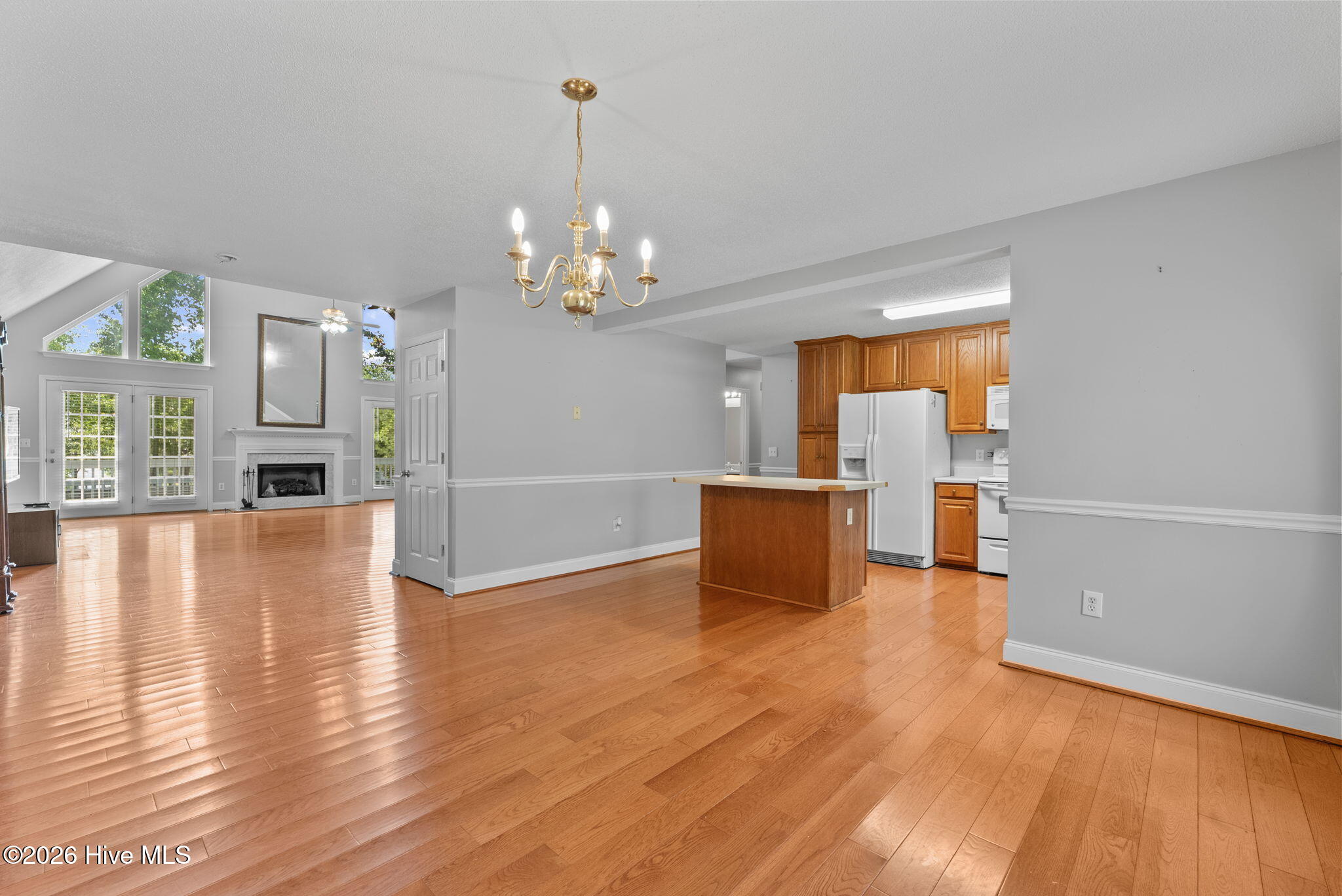 1046 Elm Drive Property Photo 6
