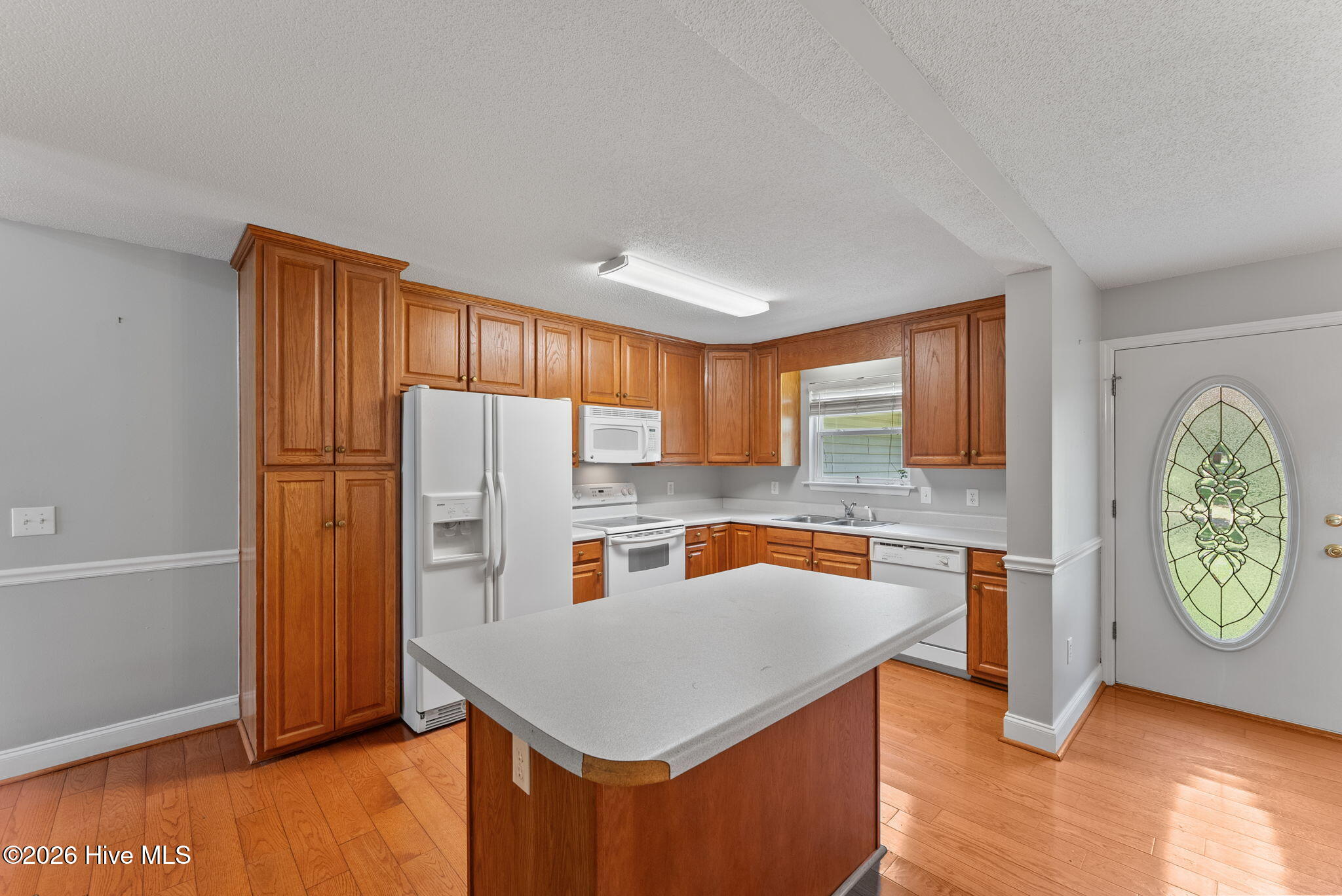 1046 Elm Drive Property Photo 8
