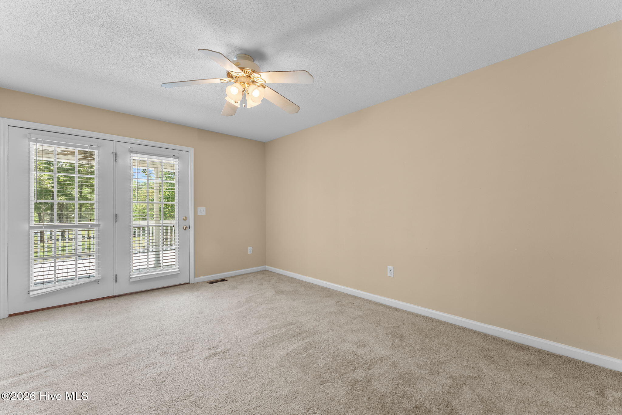 1046 Elm Drive Property Photo 25
