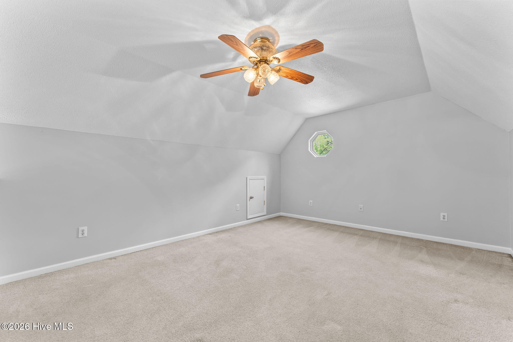 1046 Elm Drive Property Photo 32