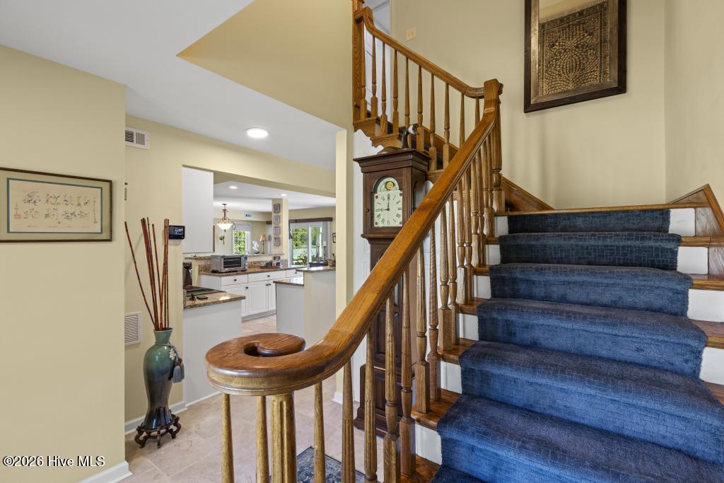 148 E Ivybridge Drive Property Photo 18
