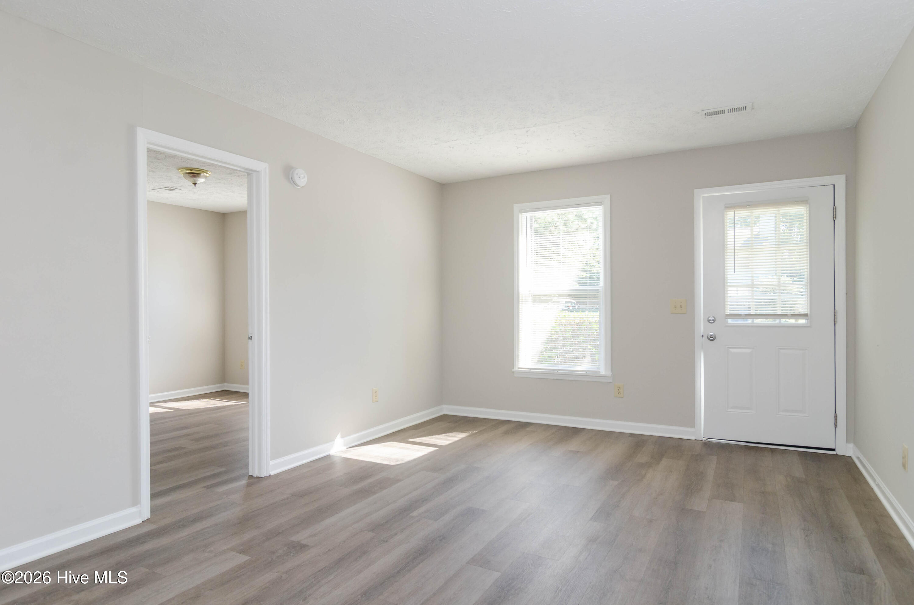 407 Lennon Drive Property Photo 2