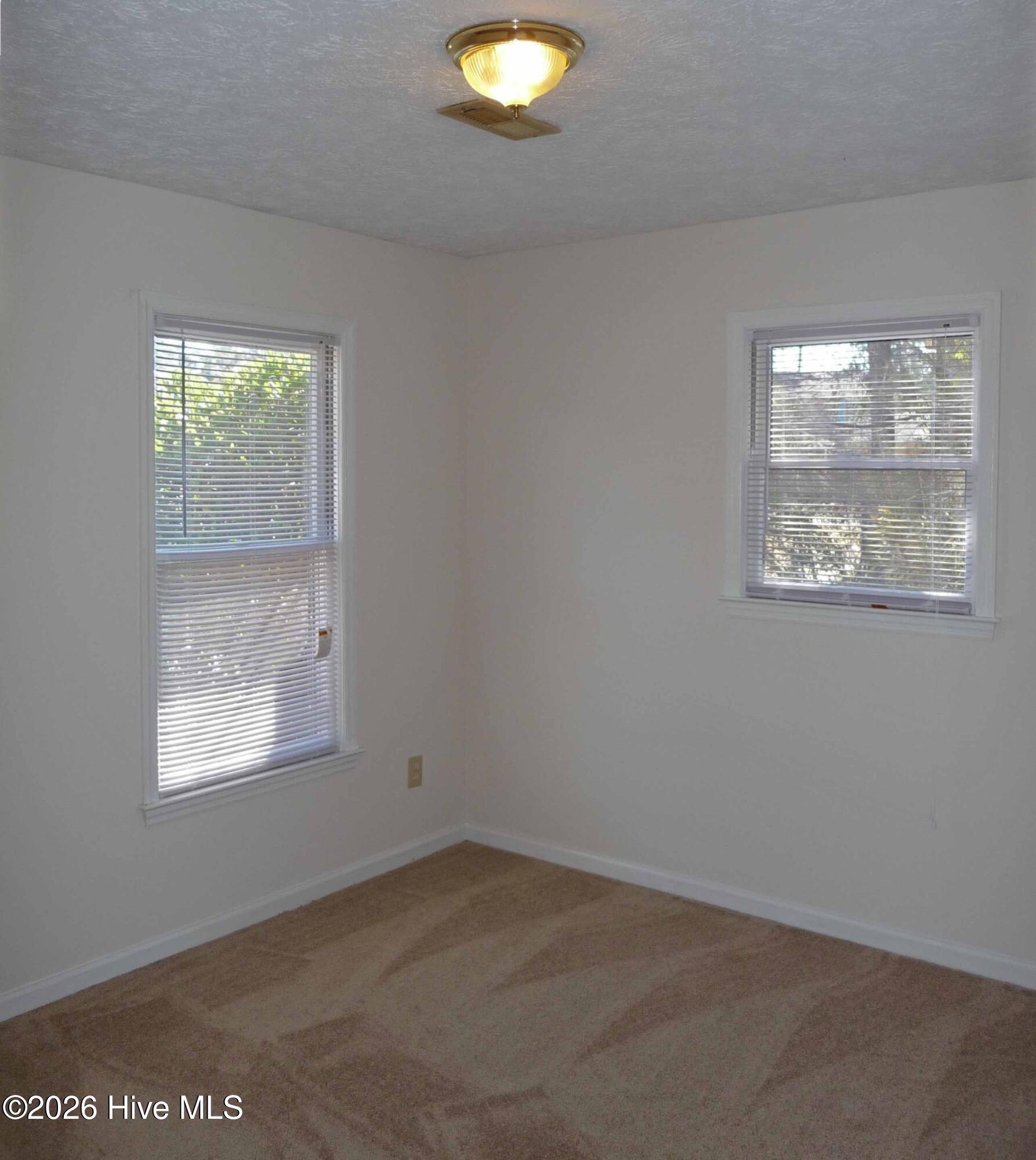 407 Lennon Drive Property Photo 4