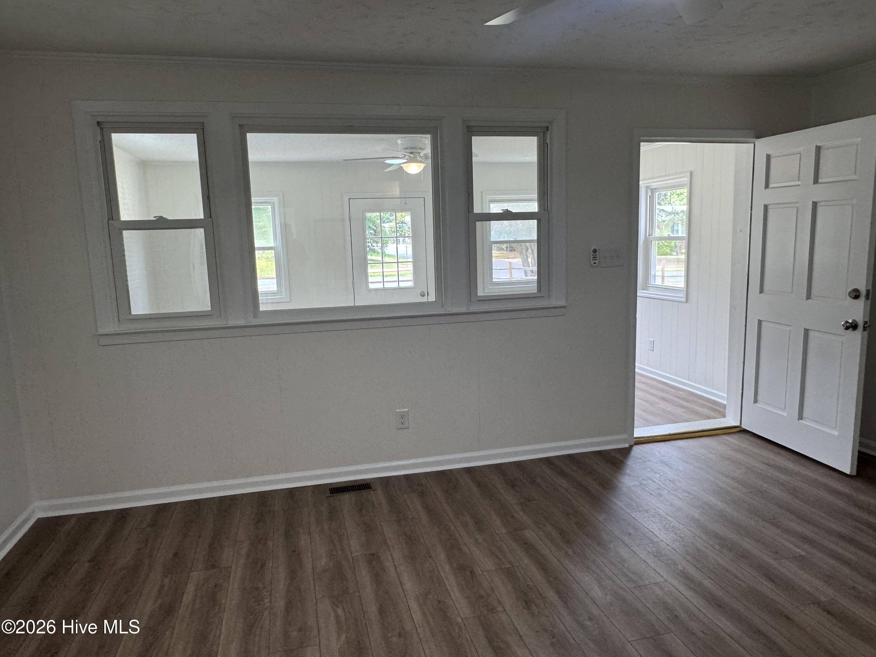 208 Regalwood Drive Property Photo 3