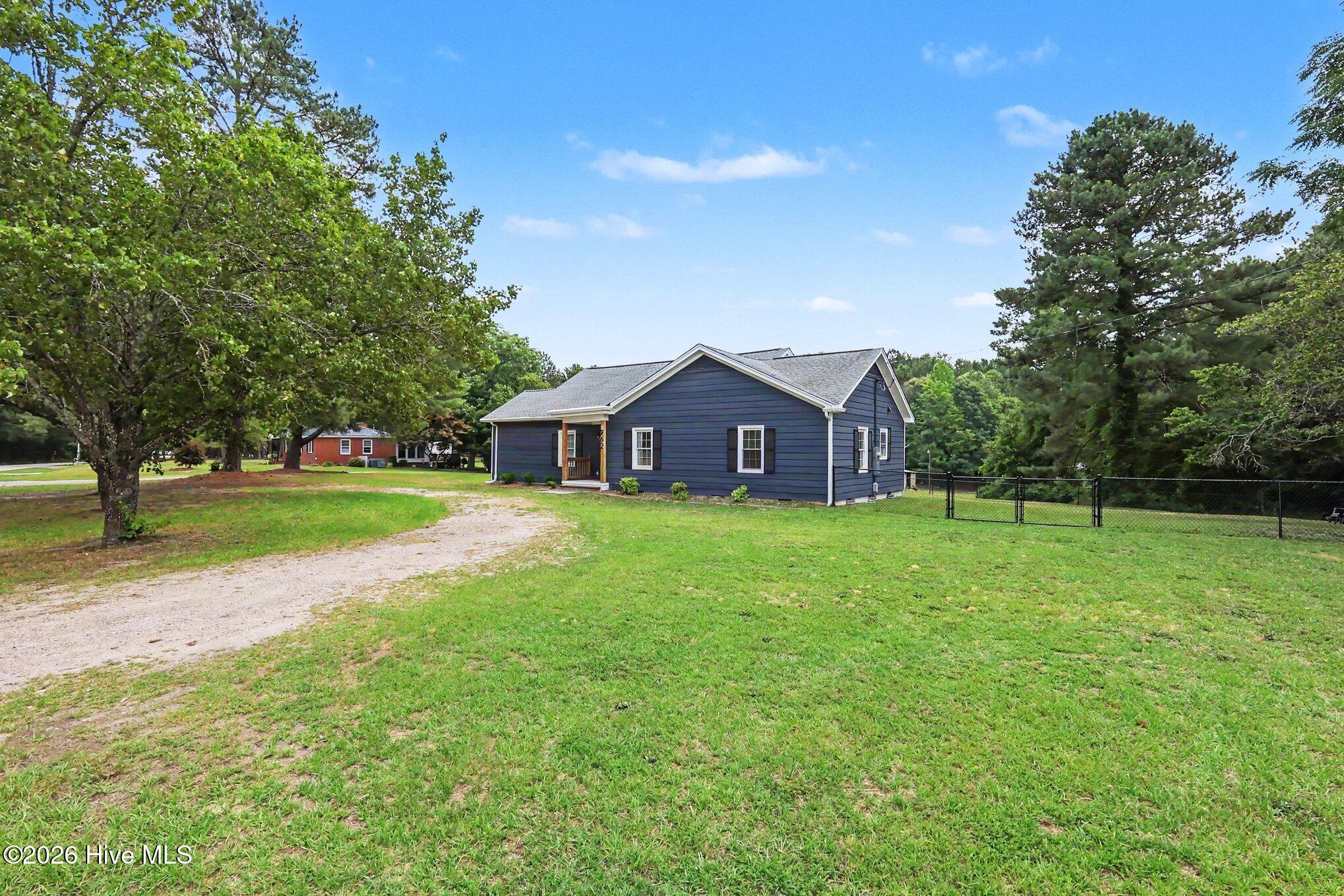 962 Laurel Mill-centerville Road Property Photo 1