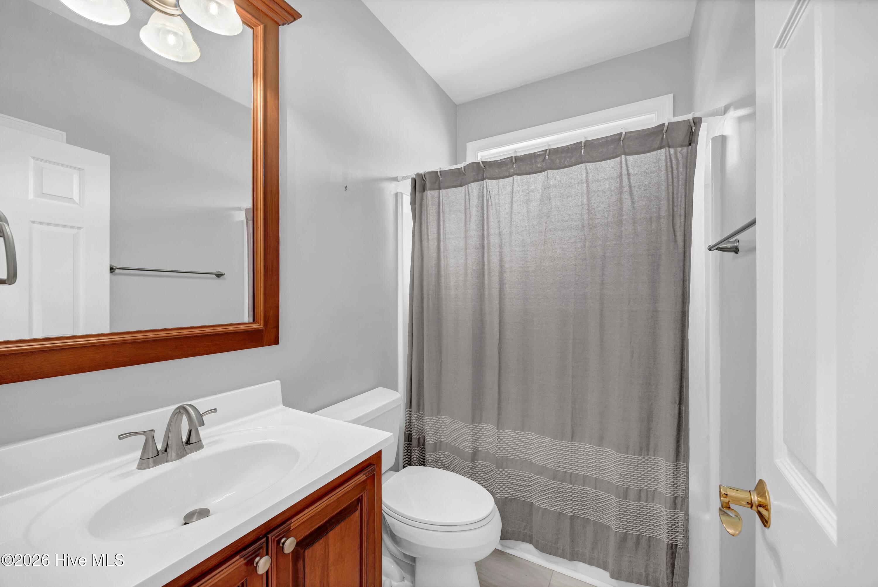 1530 Turnberry Lane Se Property Photo 18