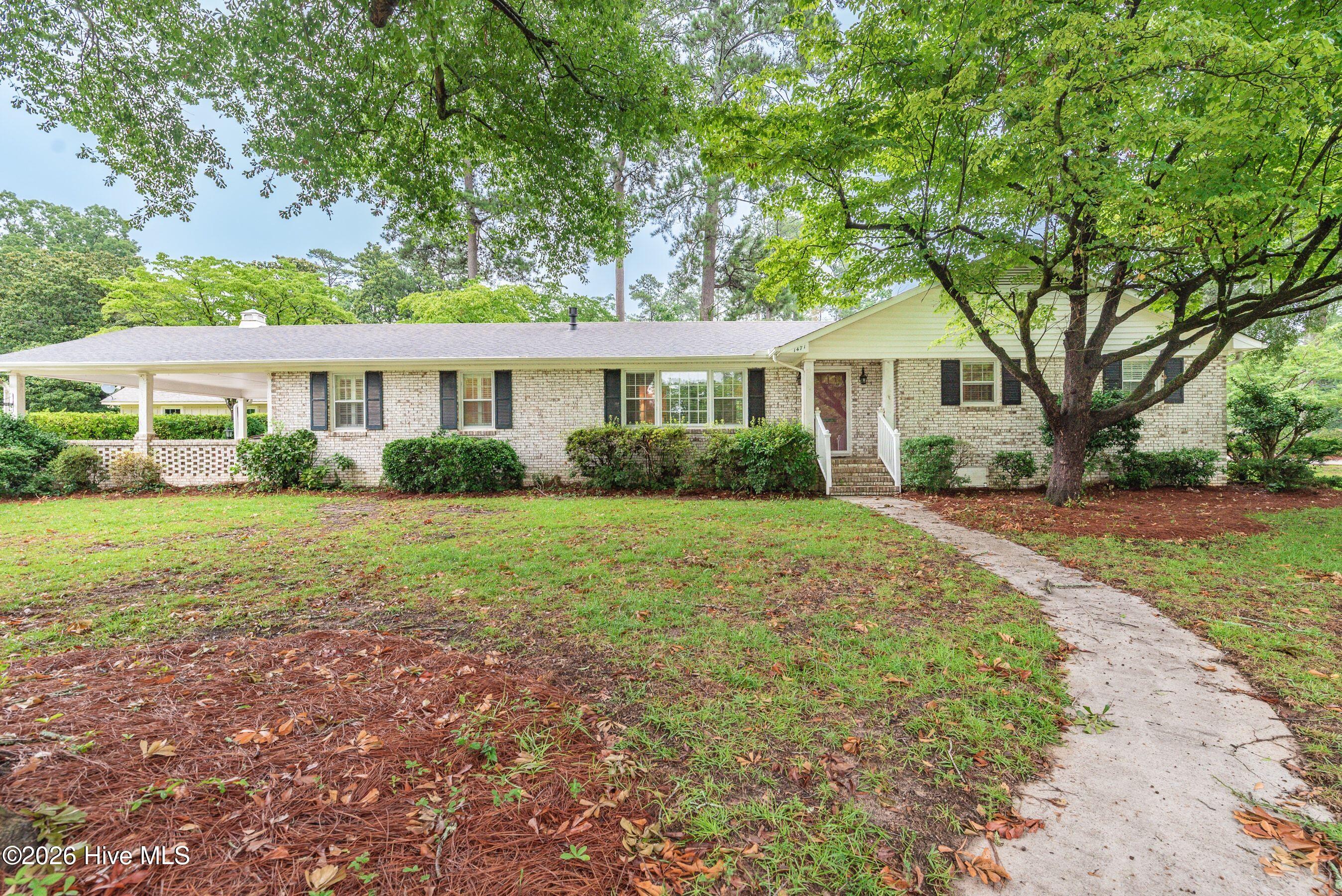 1471 Nottingham Drive Se Property Photo 1