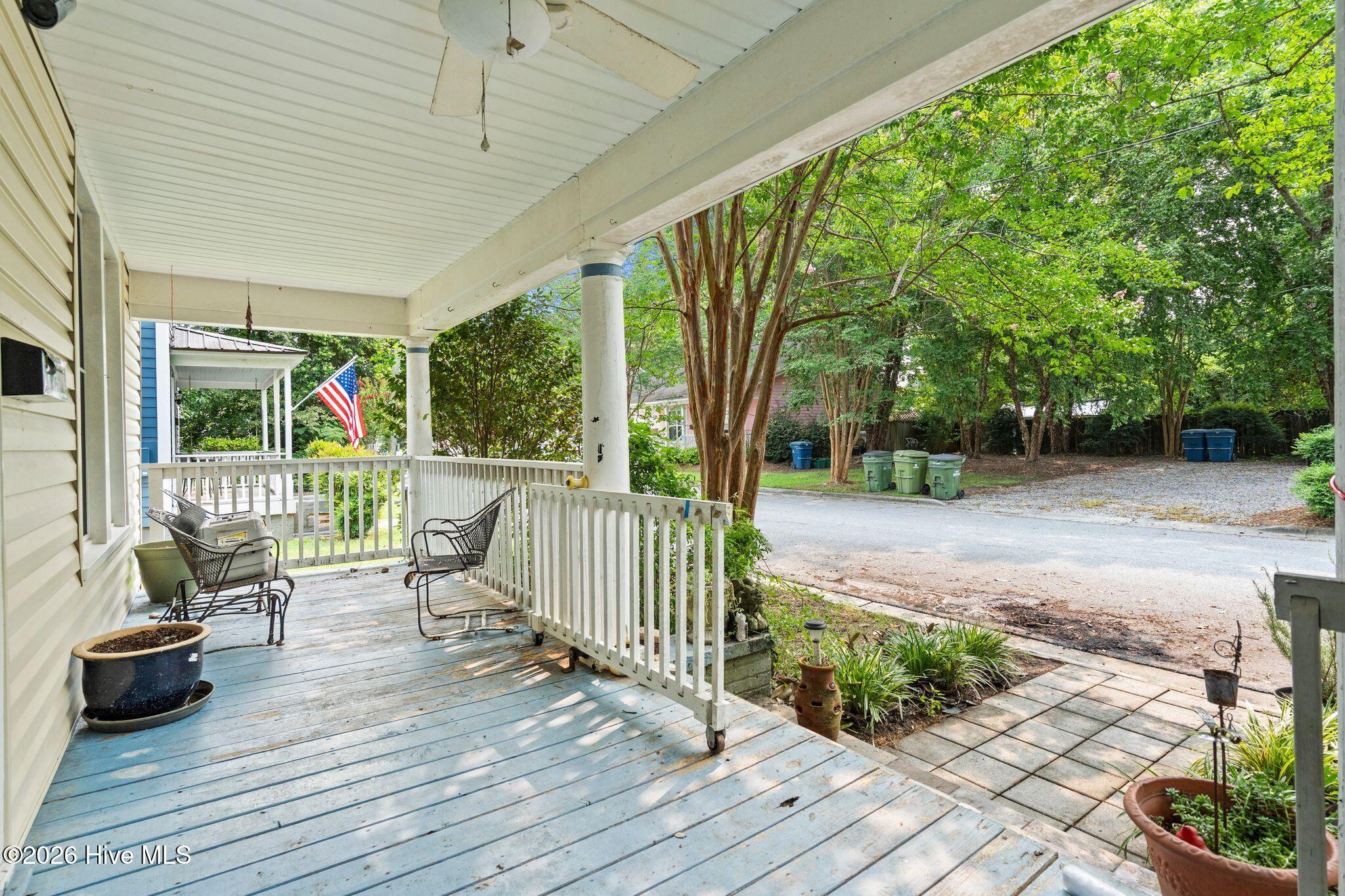 216 Fleming Street Property Photo 3