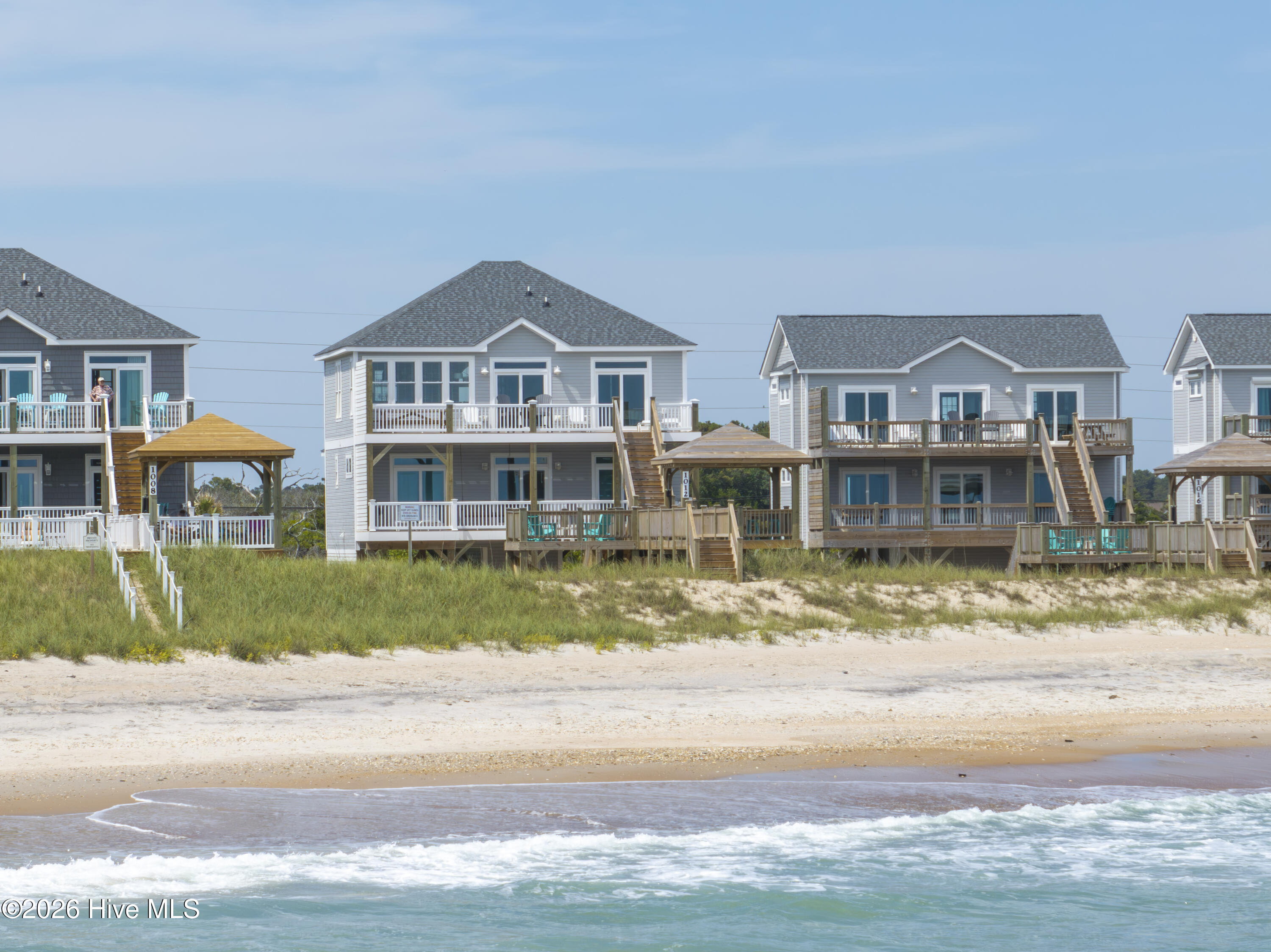 1012 New River Inlet Road Property Photo 4